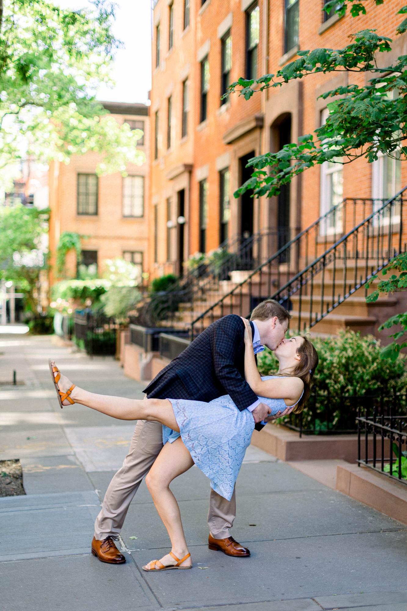 Intimate Pose Ideas for your Engagement Session