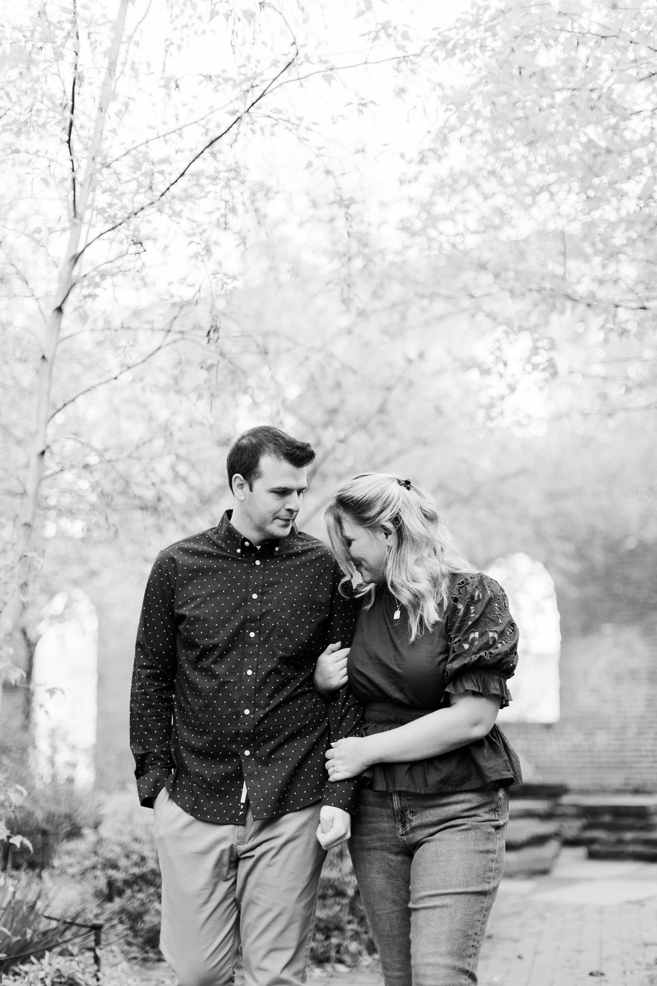 Gorgeous Engagement Pictures in DUMBO