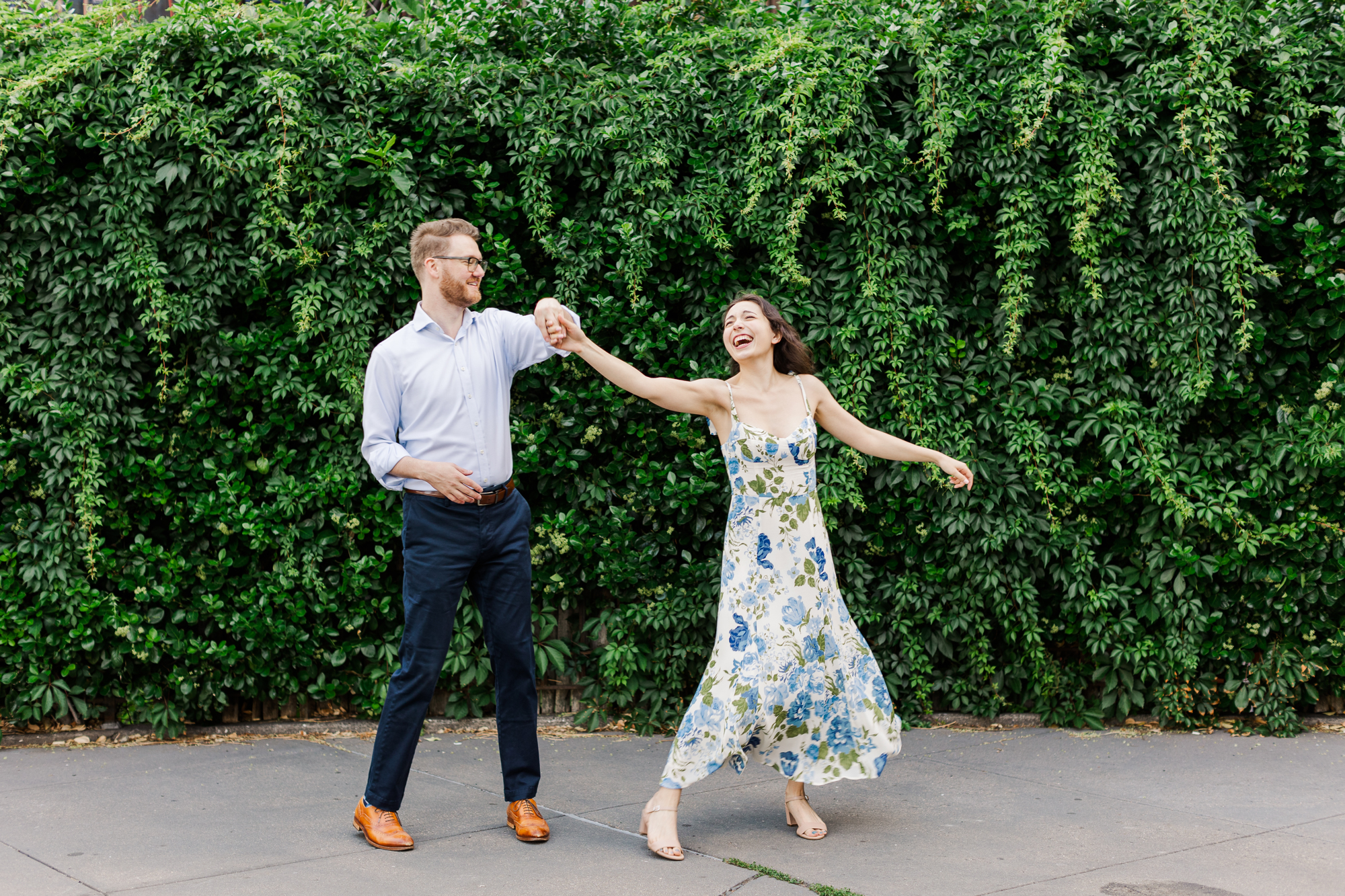 Jaw-Dropping Engagement Photos in Brooklyn Heights