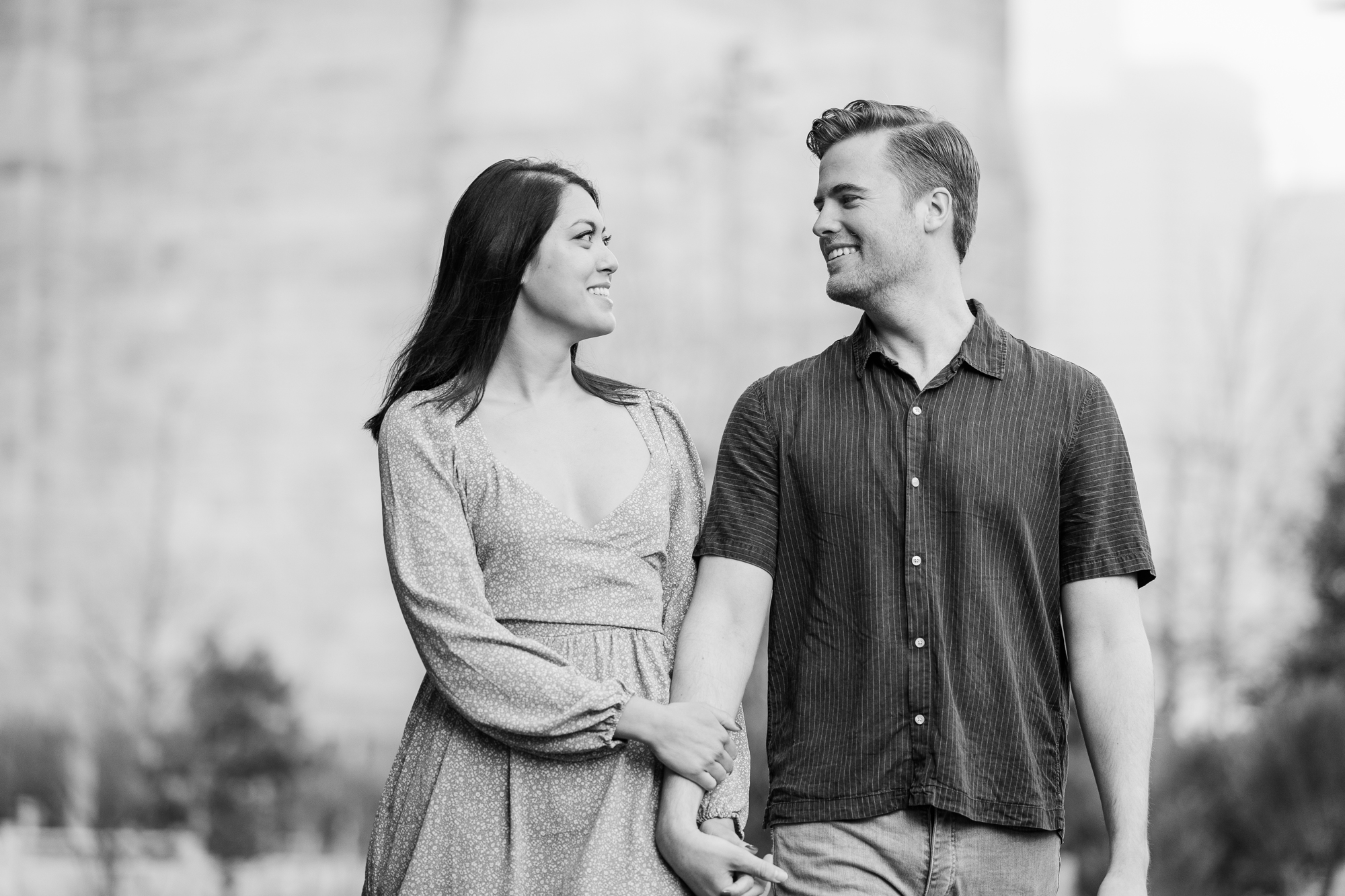 Jaw-Dropping DUMBO Engagement Session