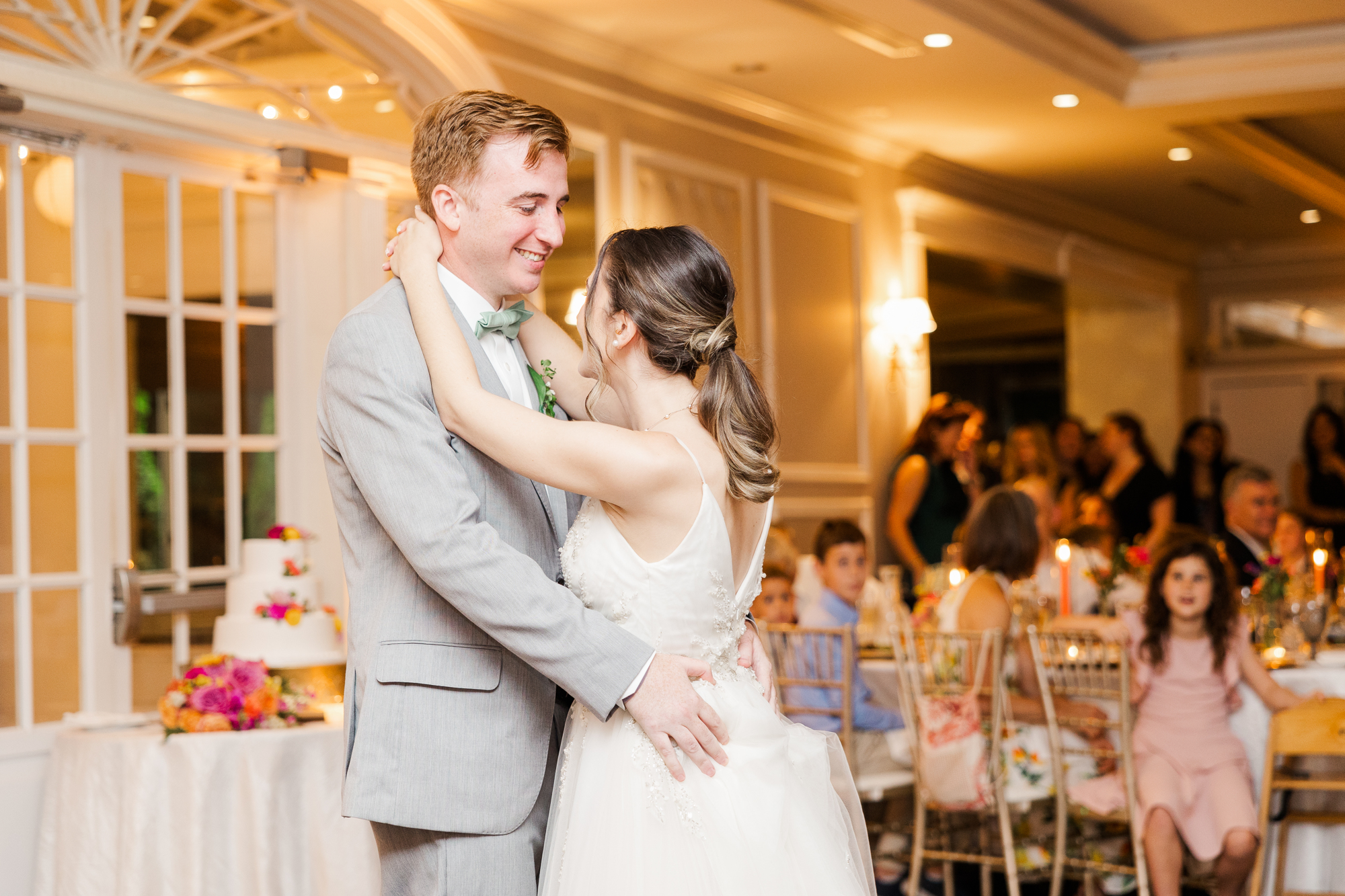 Vibrant Wedding at Briarcliff Manor in Summertime