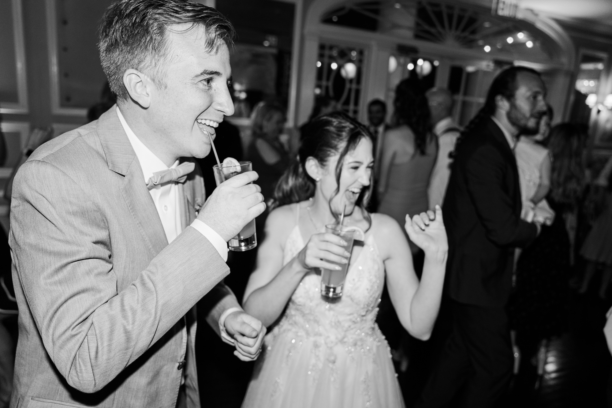 Candid Wedding at Briarcliff Manor in Summertime