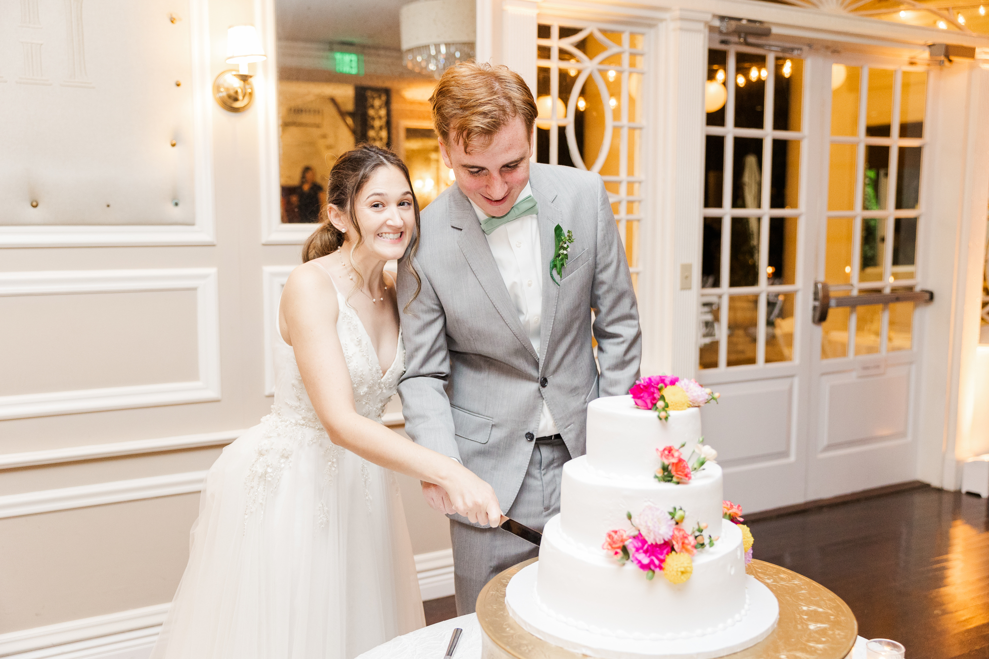 Romantic Wedding at Briarcliff Manor in Summertime