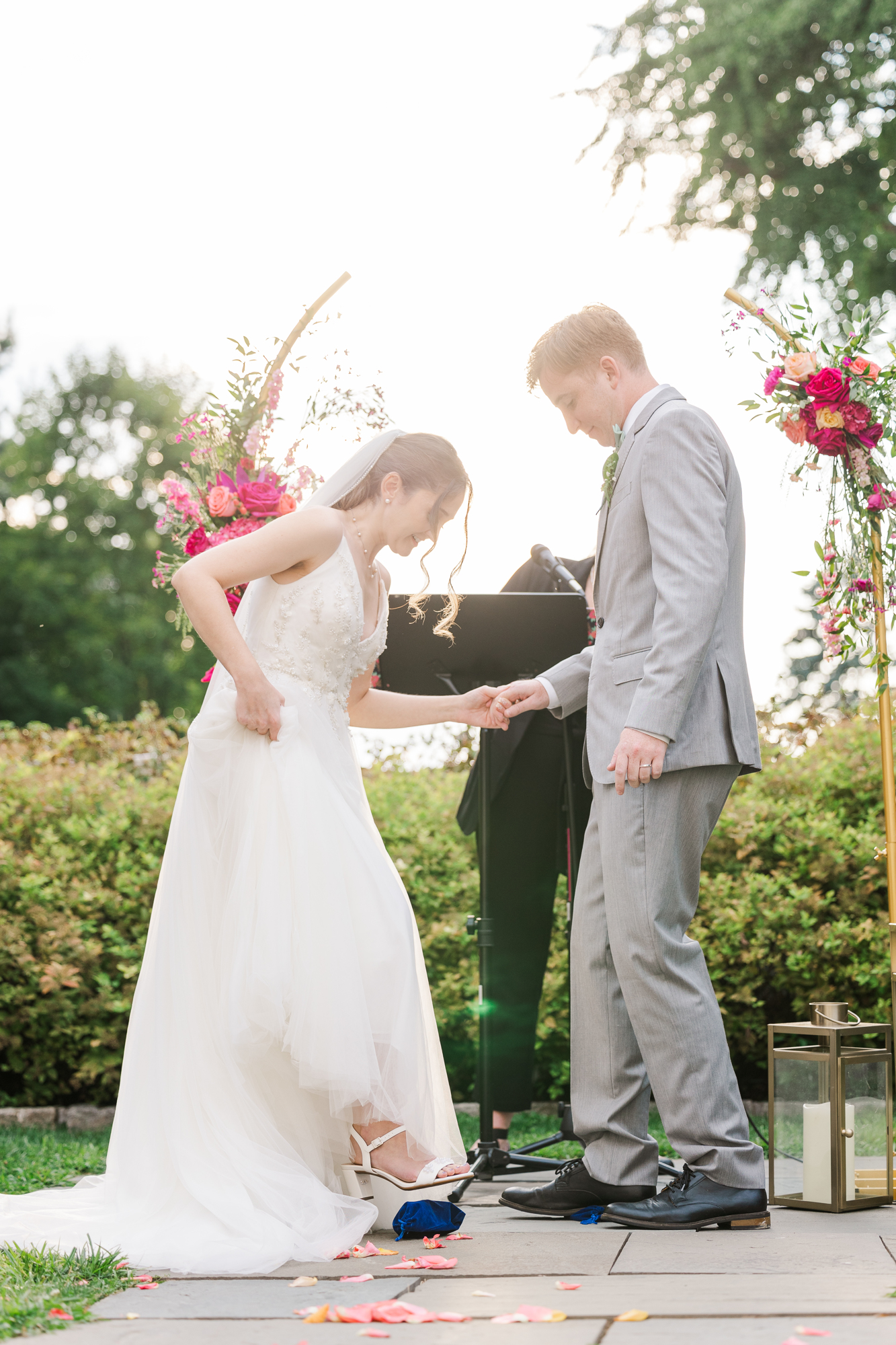 Charming Wedding at Briarcliff Manor in Summertime