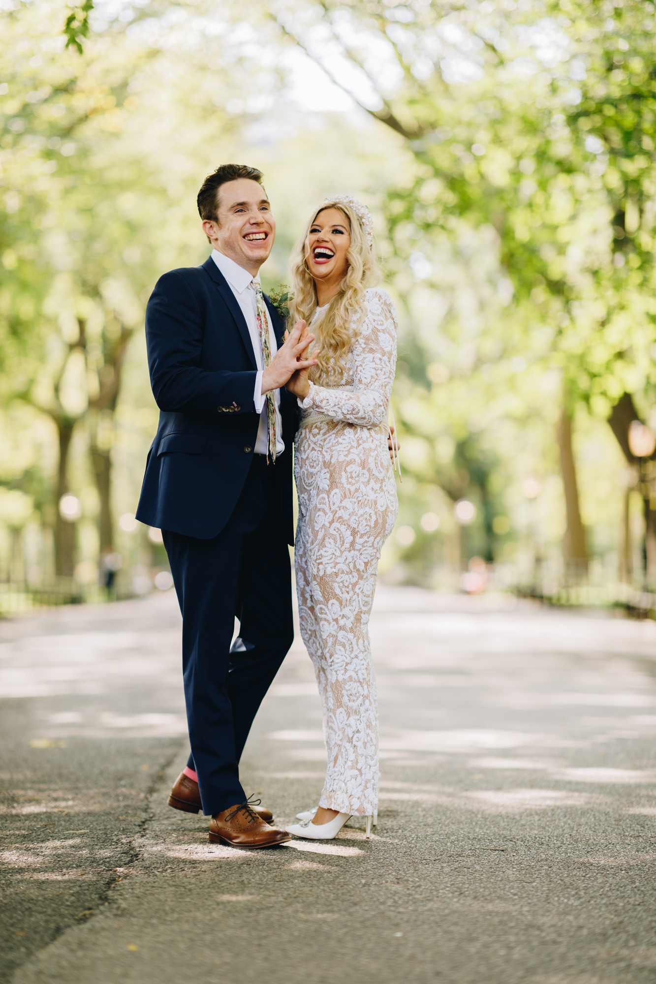 Jaw-Dropping First Look During Elopement Photos