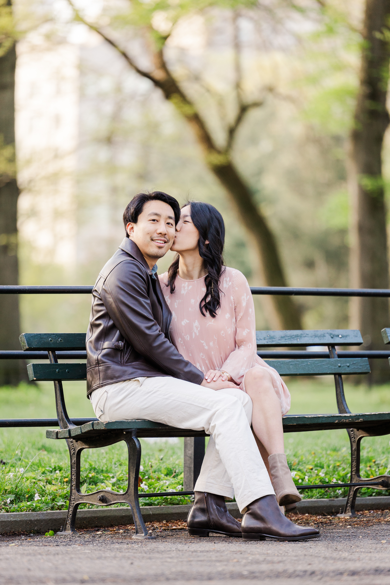 Gorgeous Central Park Engagement Photos in the Spring