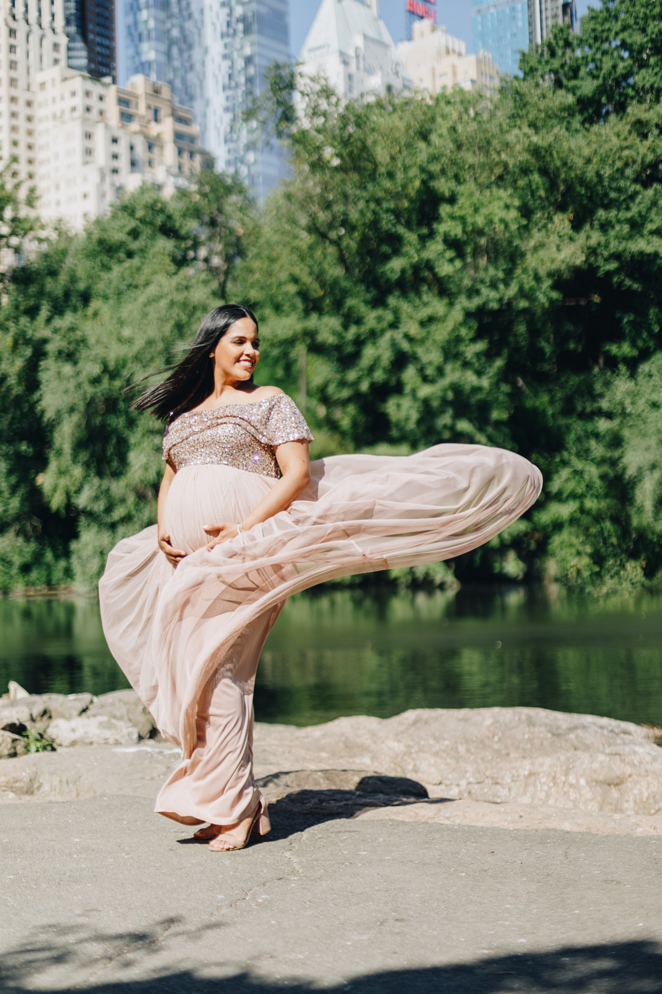 Terrific Central Park Maternity Photos