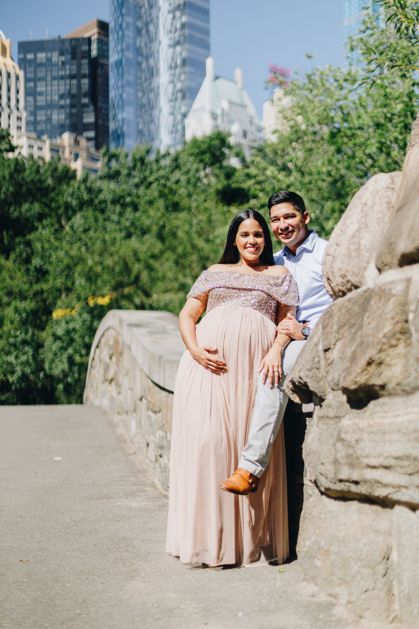 Beautiful Central Park Maternity Photos