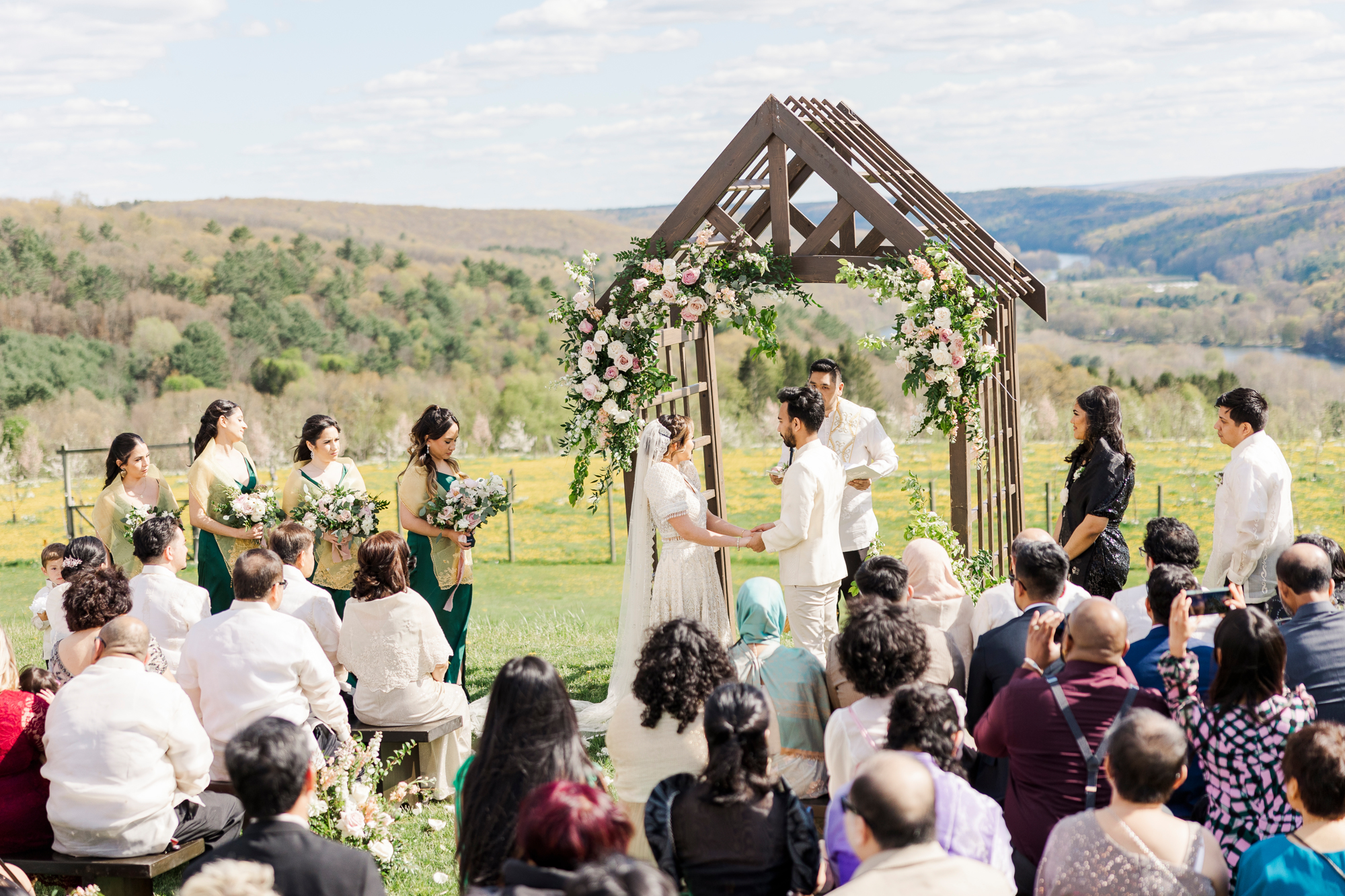 Amazing Seminary Hill Wedding in the Summertime