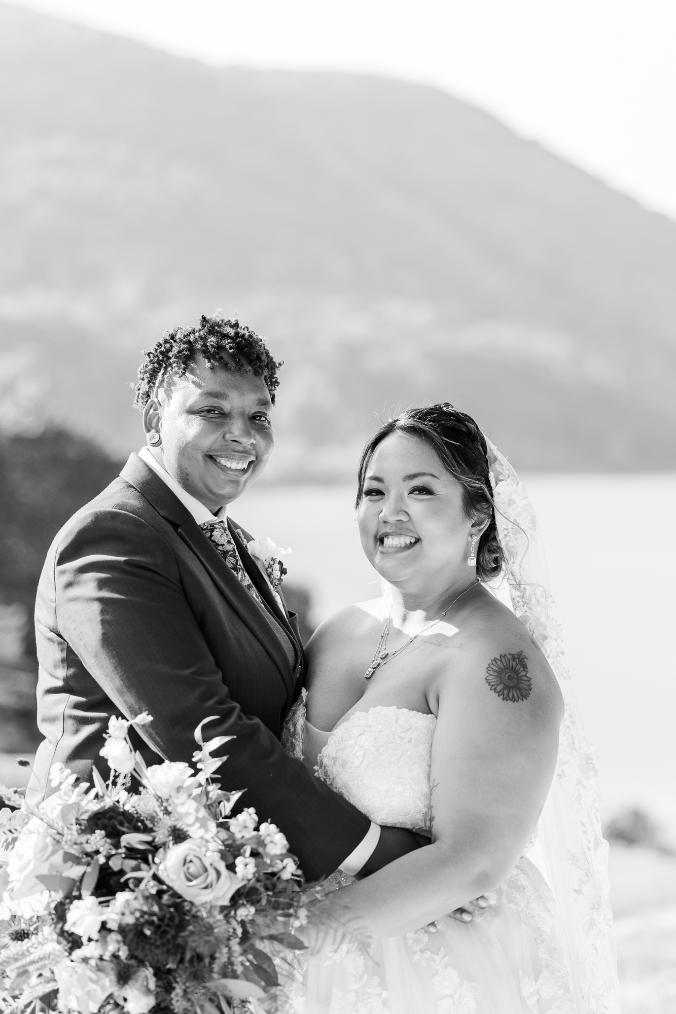 Perfect Thayer Hotel Wedding in the Summertime
