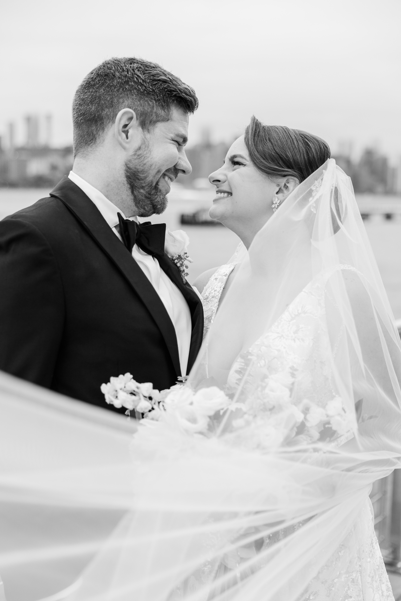 Radiant New York Wedding at Giando On The Water