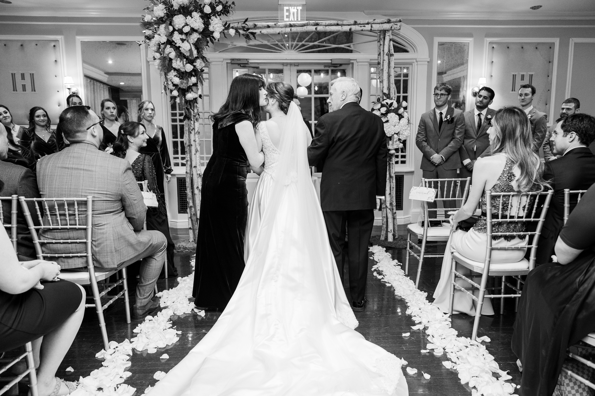 Cheerful Briarcliff Manor Wedding in Westchester