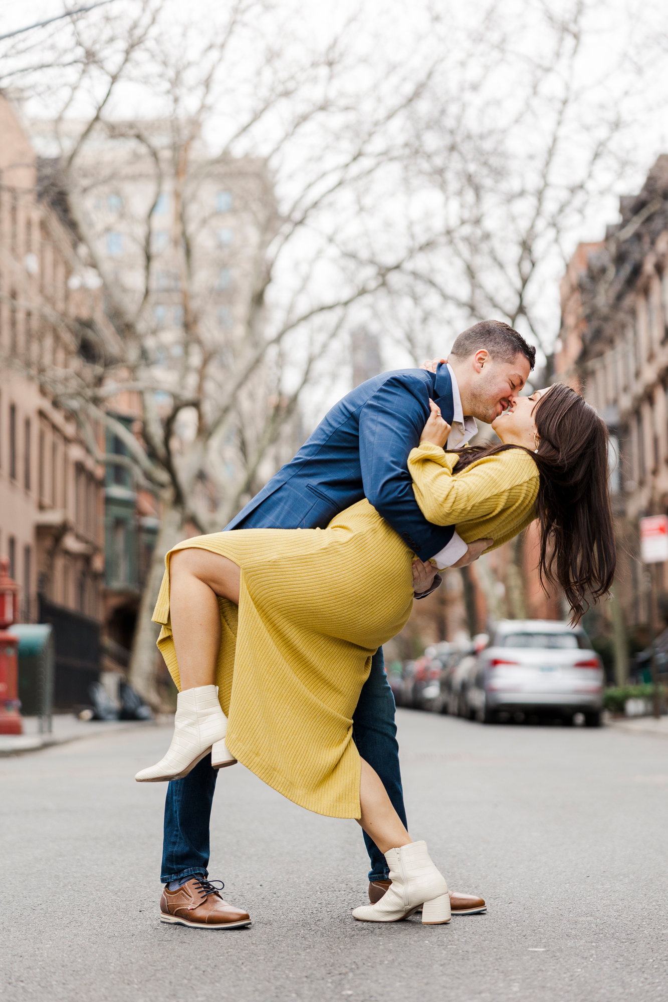 Unique Brooklyn Heights Engagement Photos