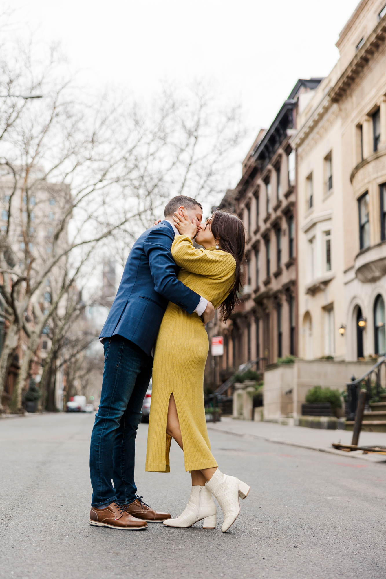 Vibrant Brooklyn Heights Engagement Photos