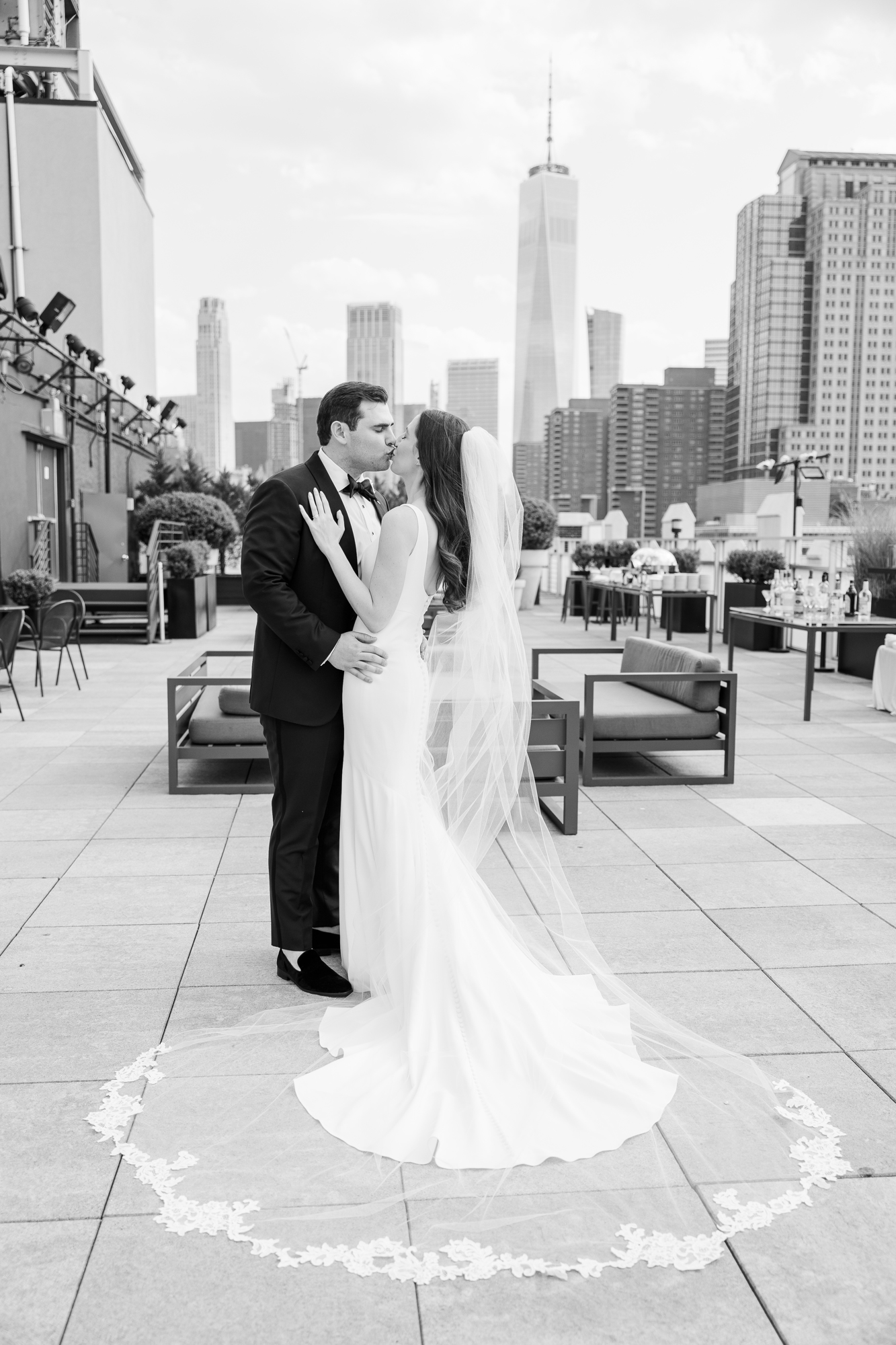 Striking Summer Wedding At Tribeca Rooftop