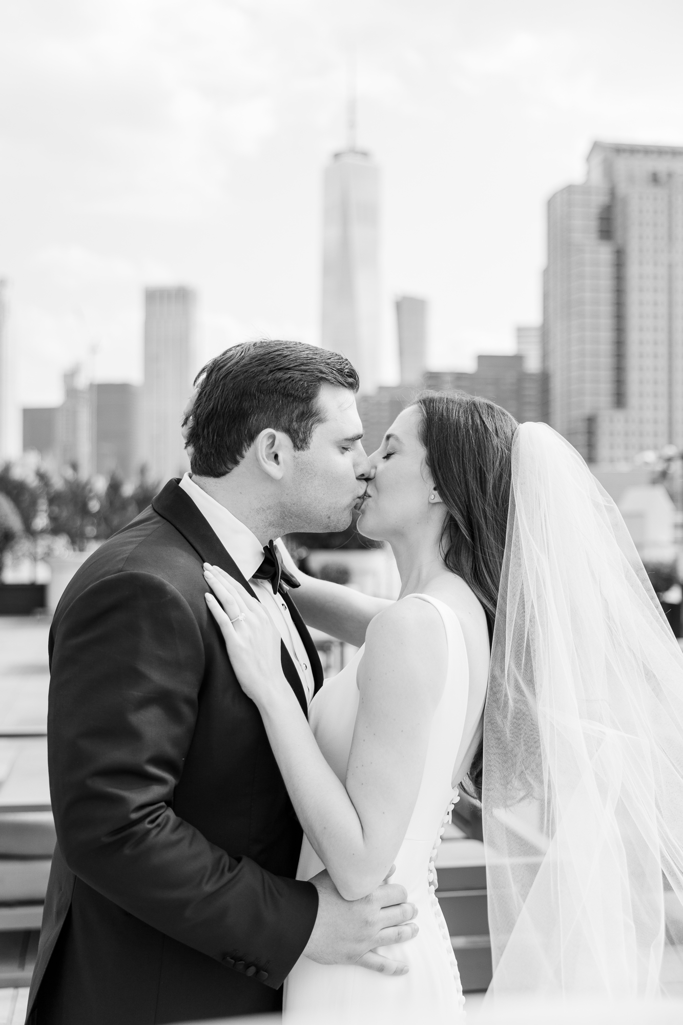 Cheerful Summer Wedding At Tribeca Rooftop