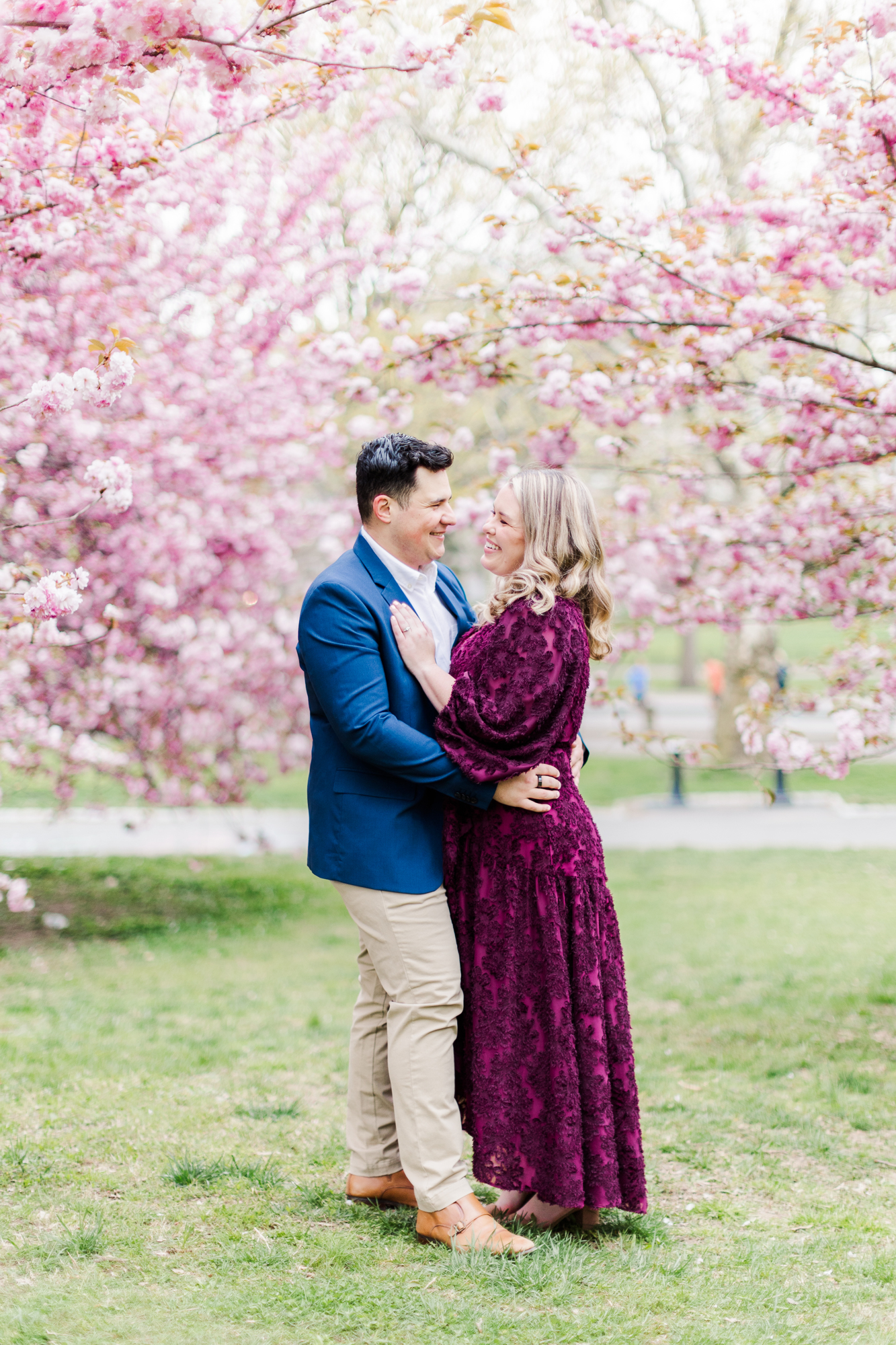 Vibrant Engagement Pictures in Central Park