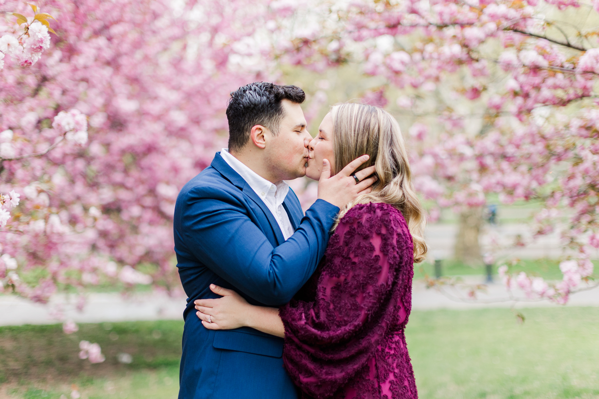 Timeless Engagement Pictures in Central Park