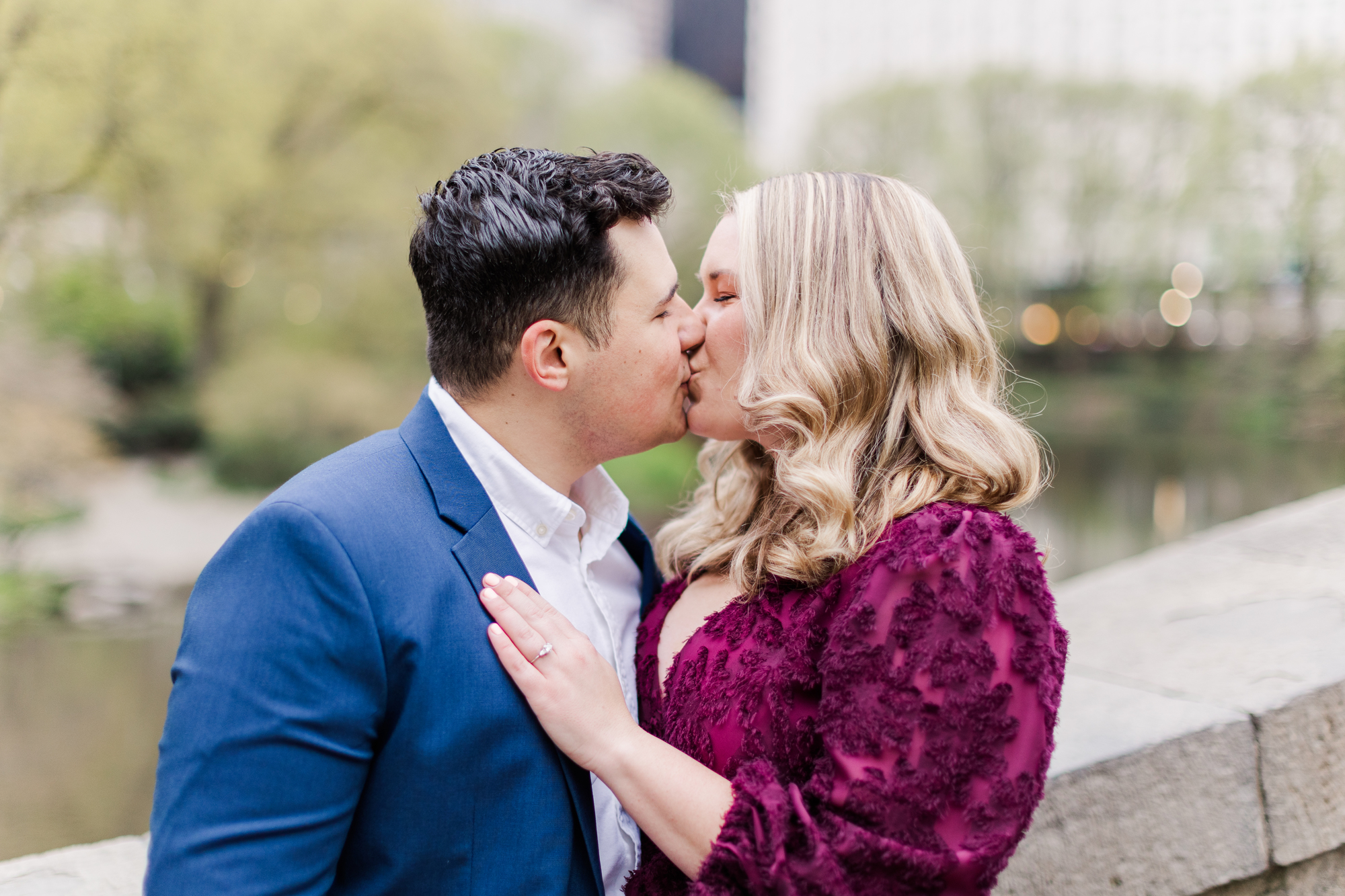 Awesome Engagement Pictures in Central Park
