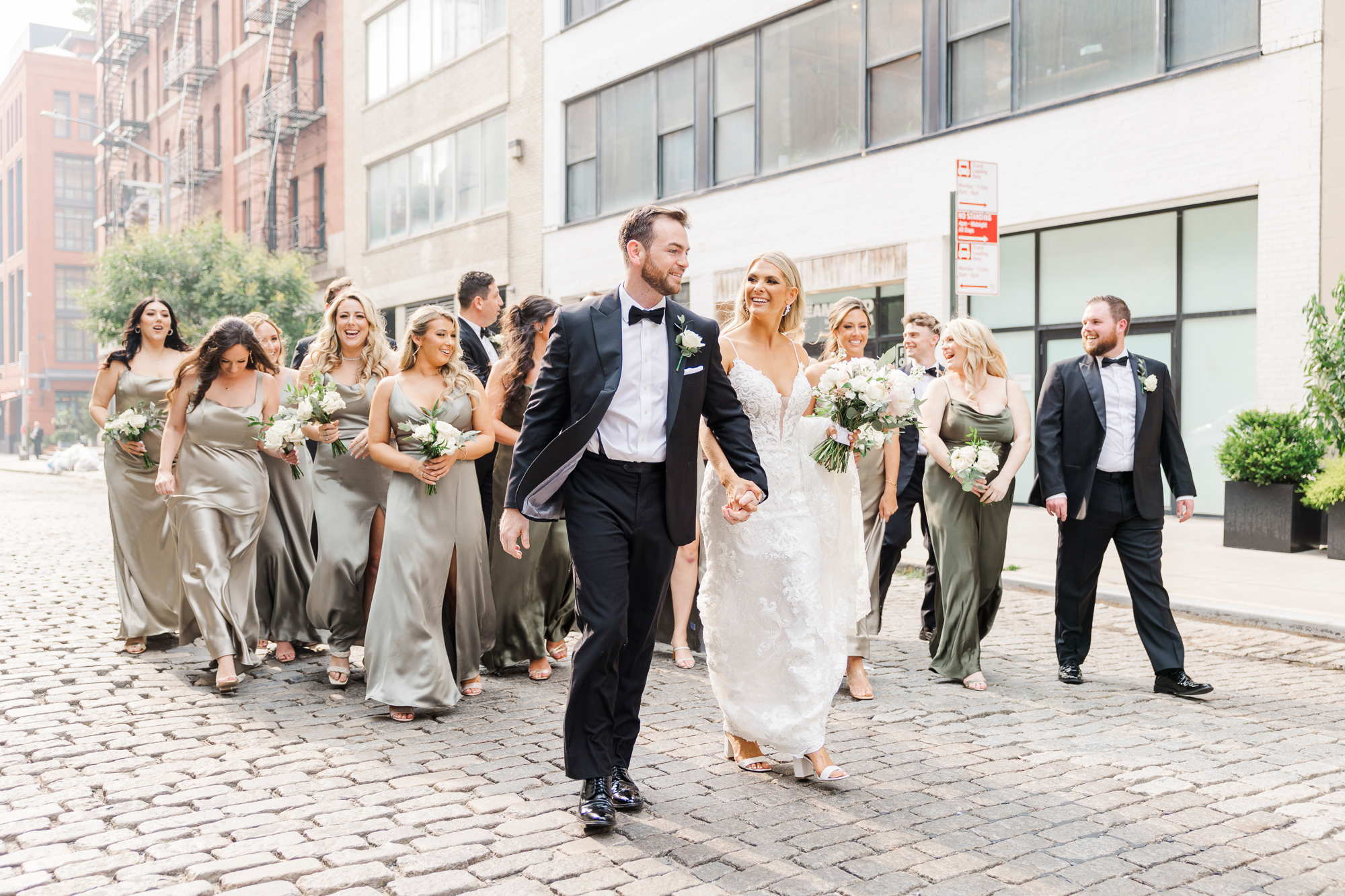 Vibrant Photo Gallery of Tribeca Rooftop Wedding
