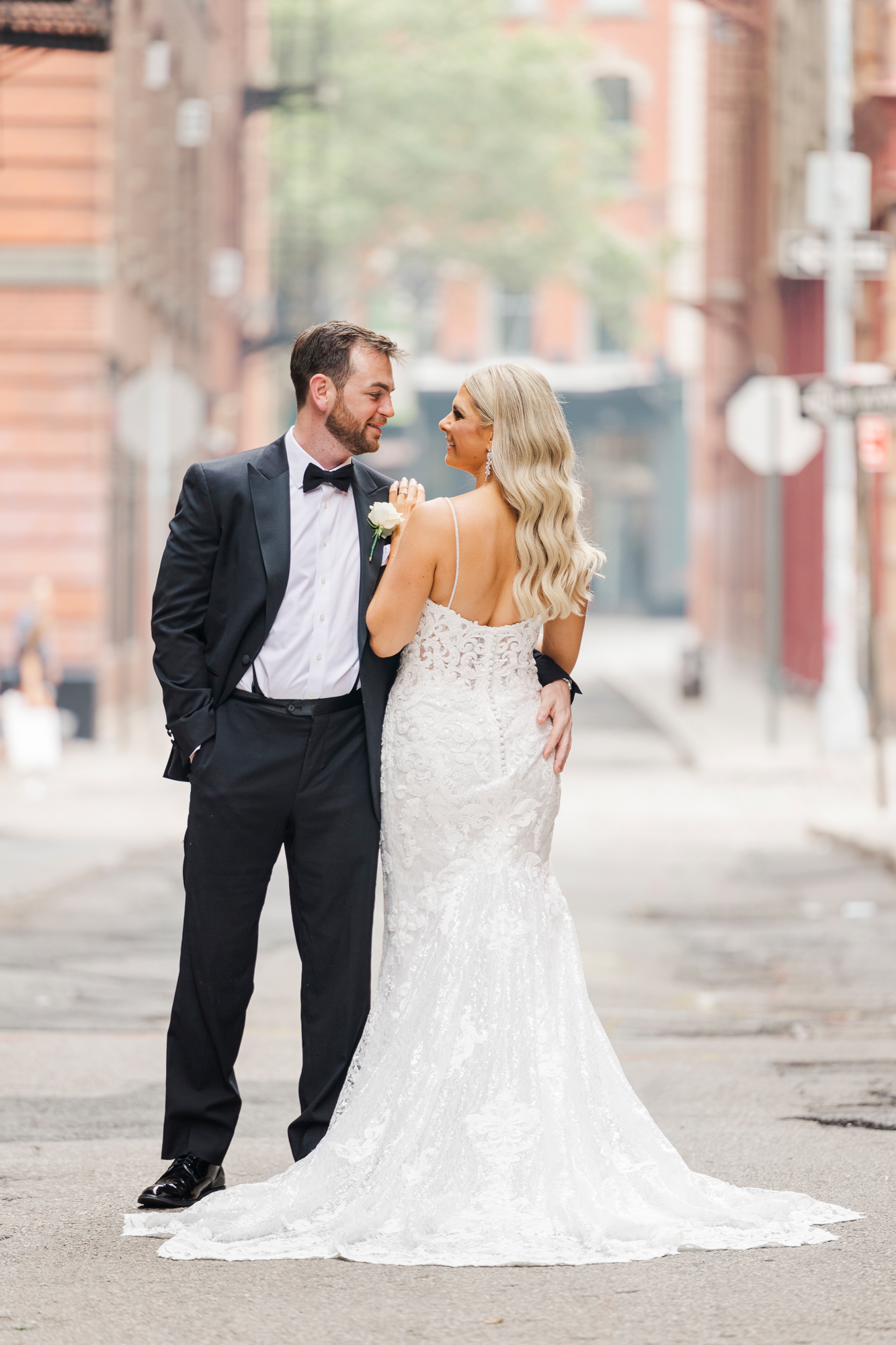 Incredible Photo Gallery of Tribeca Rooftop Wedding