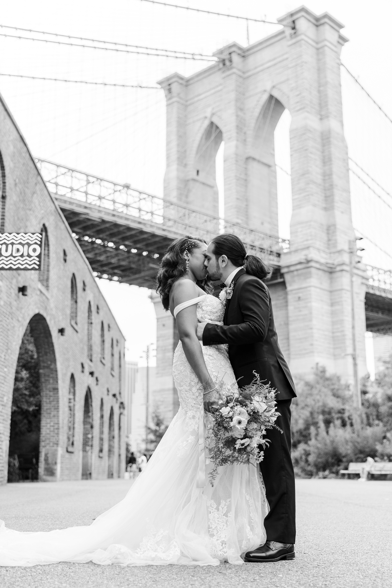 Unique Brooklyn wedding at Bridgepoint