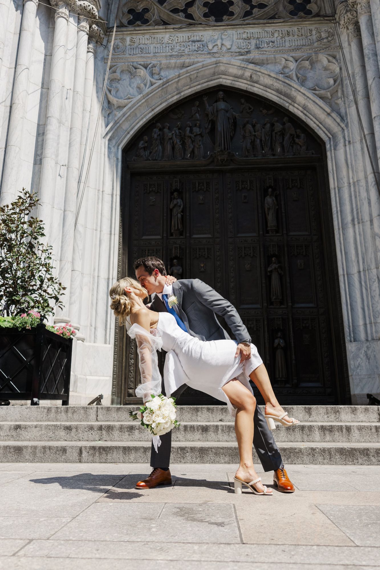 Stylish wedding at st. patrick's cathedral, NY