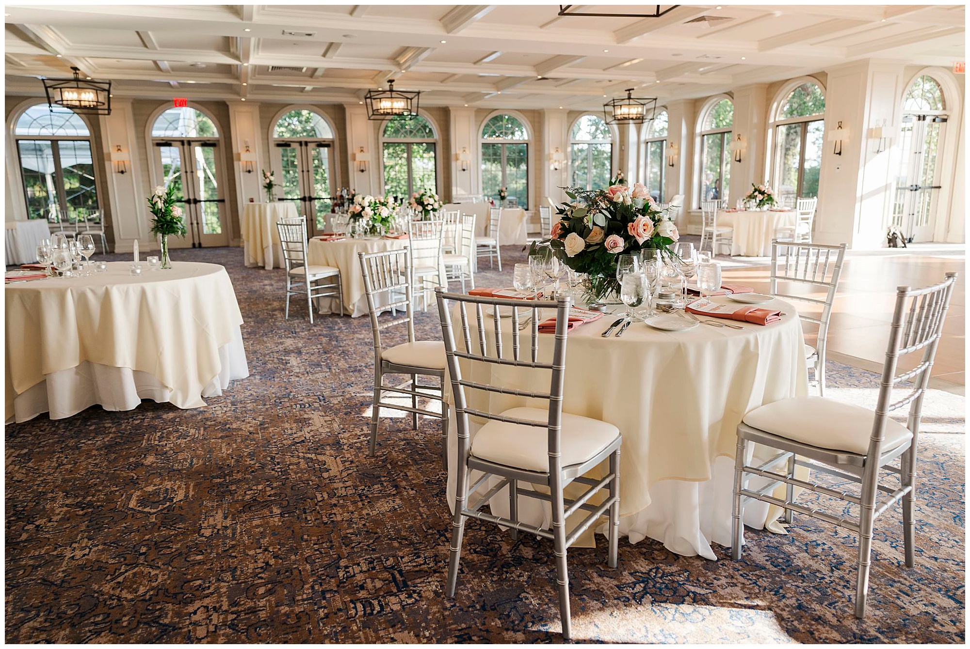 Striking ardsley country club wedding