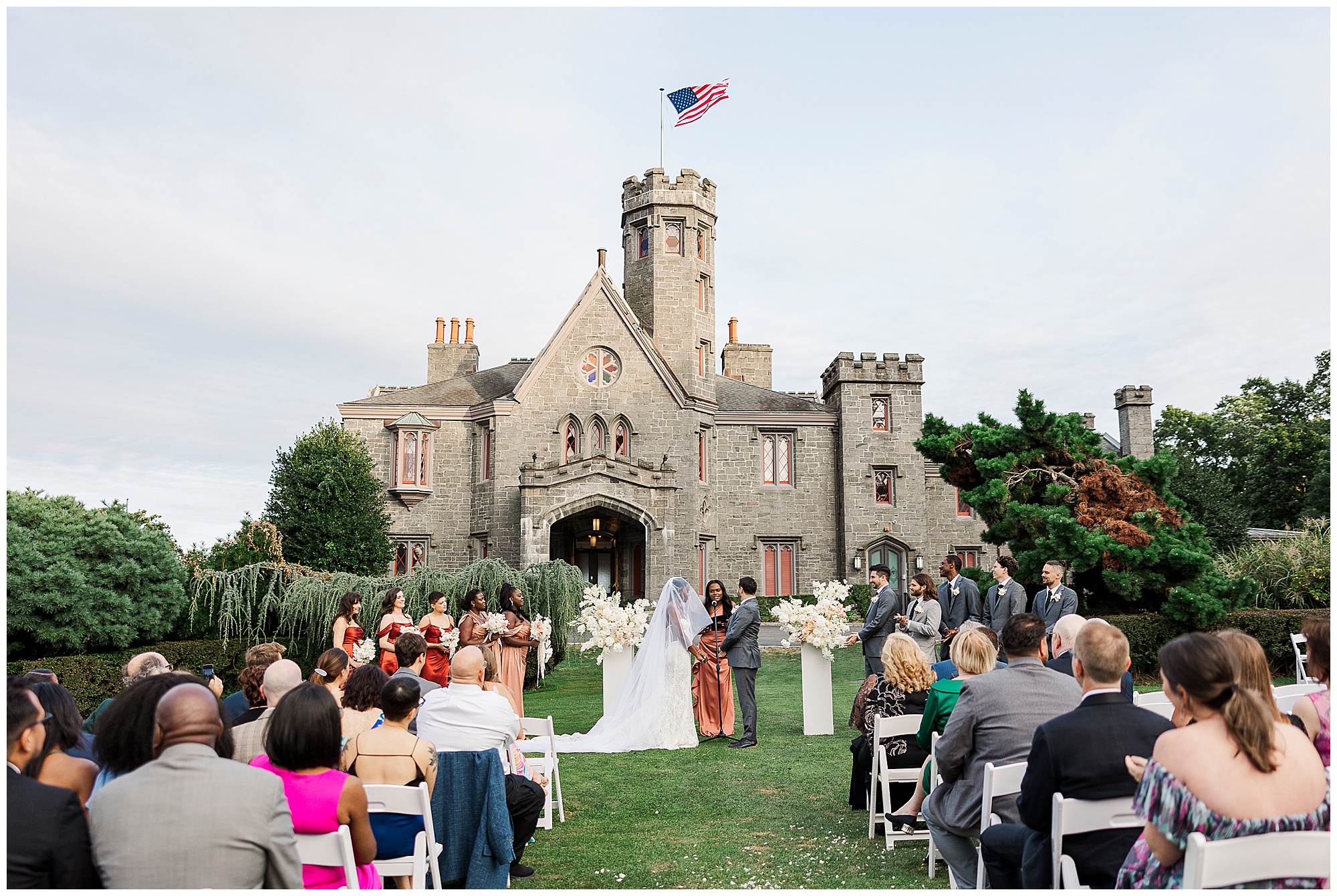 Intimate whitby castle wedding in late summer