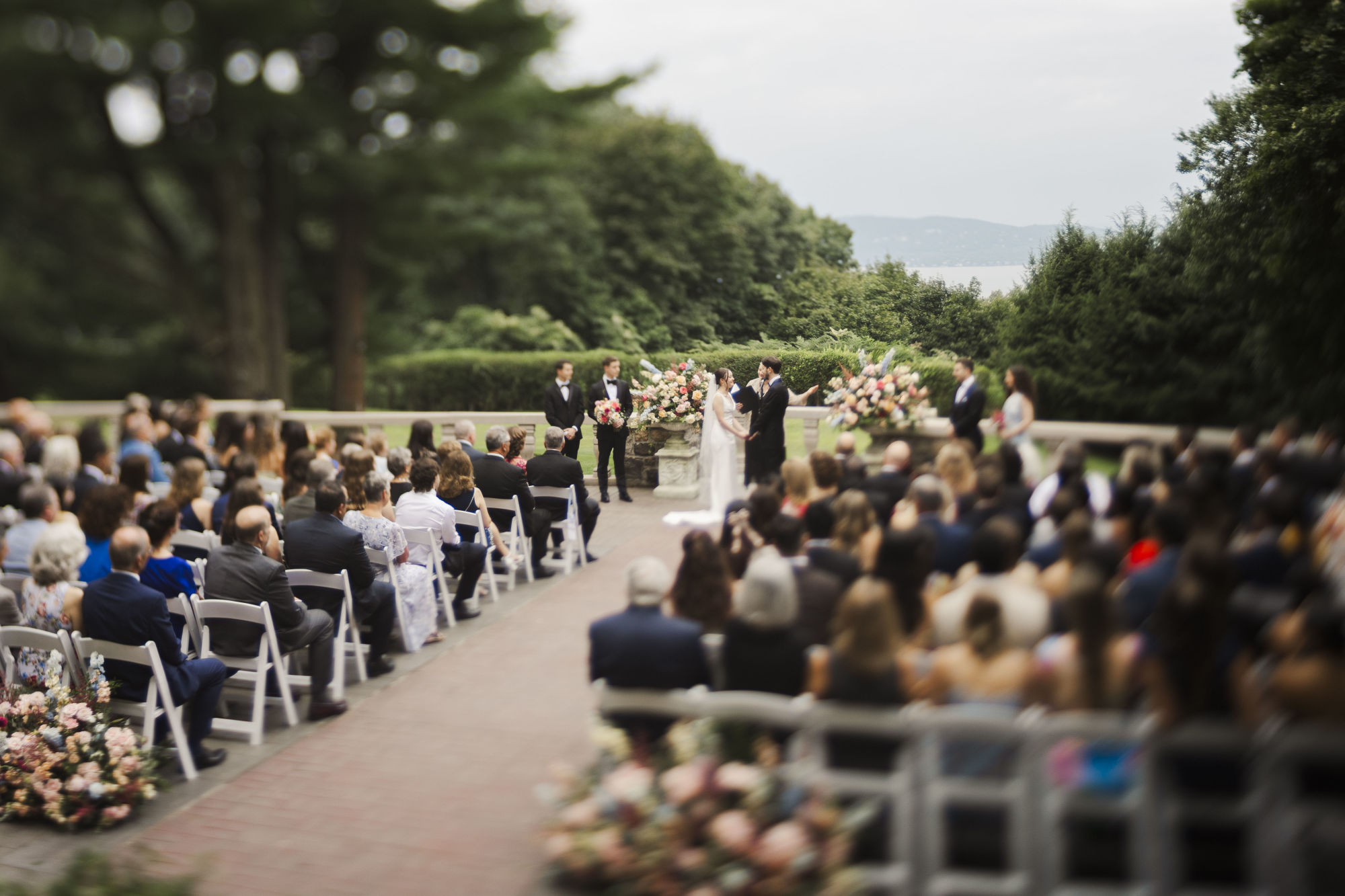 Dreamy wedding at tappan hill mansion