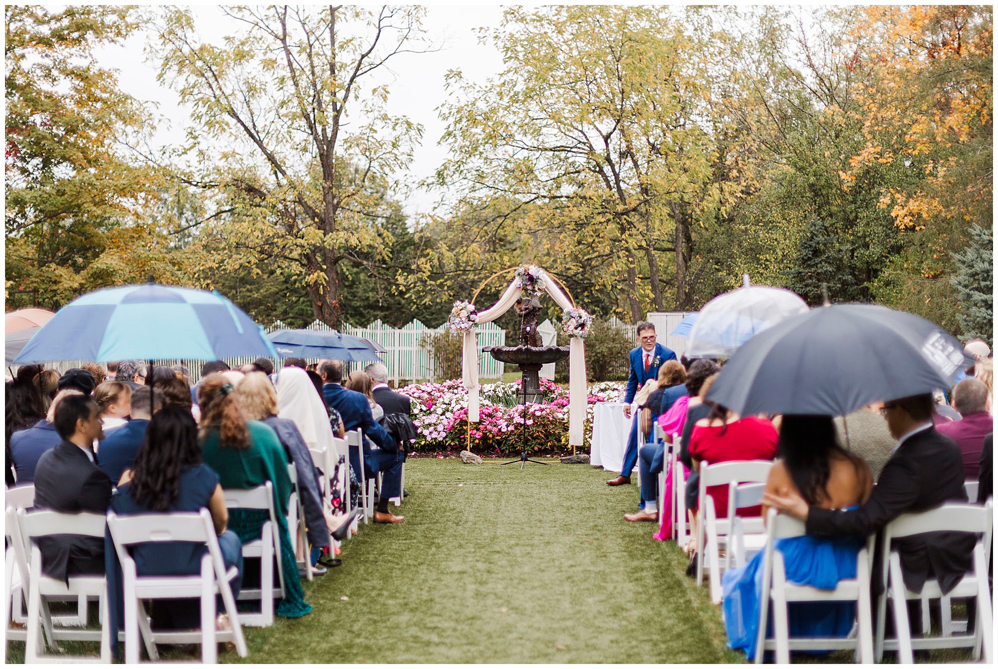 Dazzling FEAST at Round Hill wedding in fall