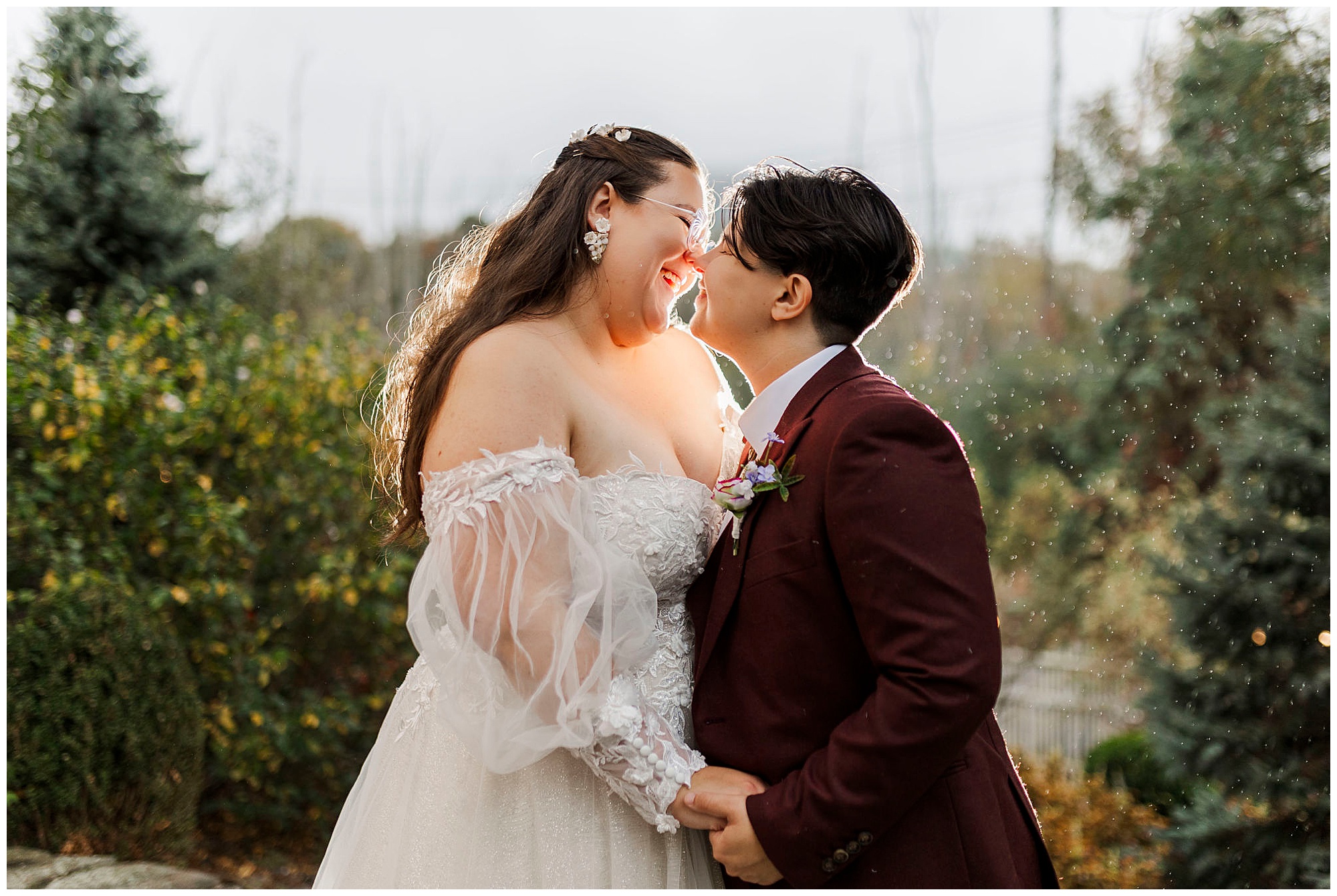 Cheerful FEAST at Round Hill wedding in fall