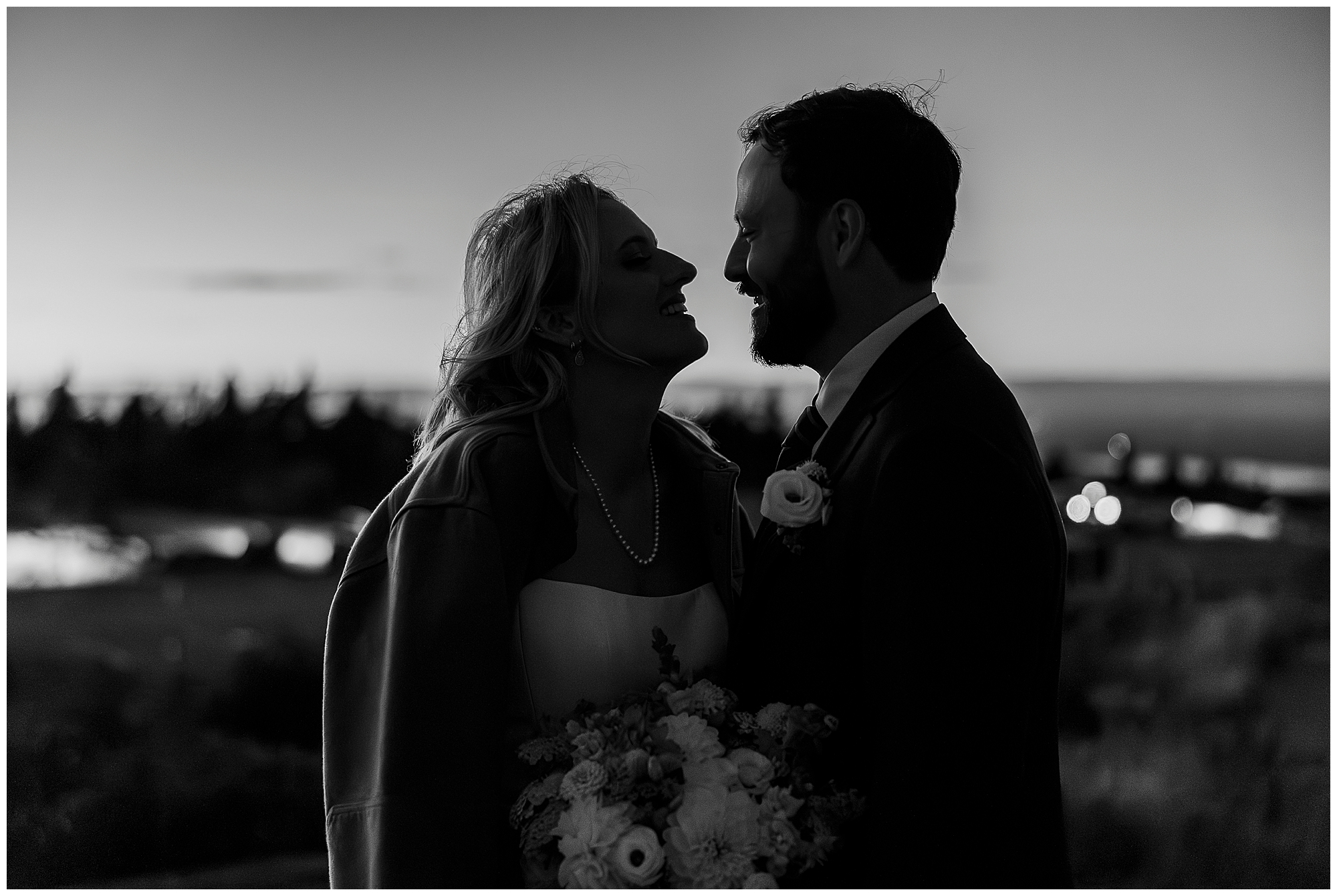 Breathtaking otter point overlook elopement