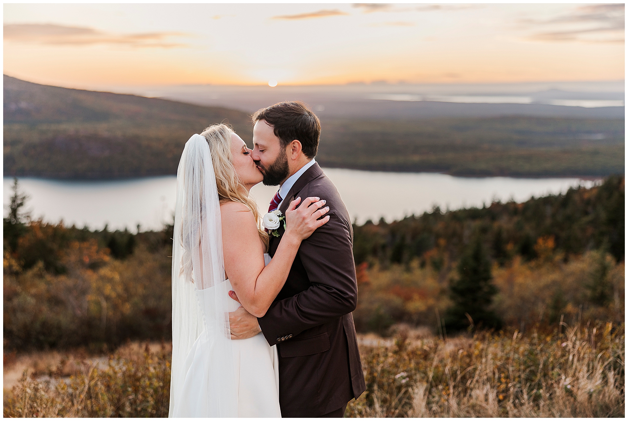 Perfect otter point overlook elopement