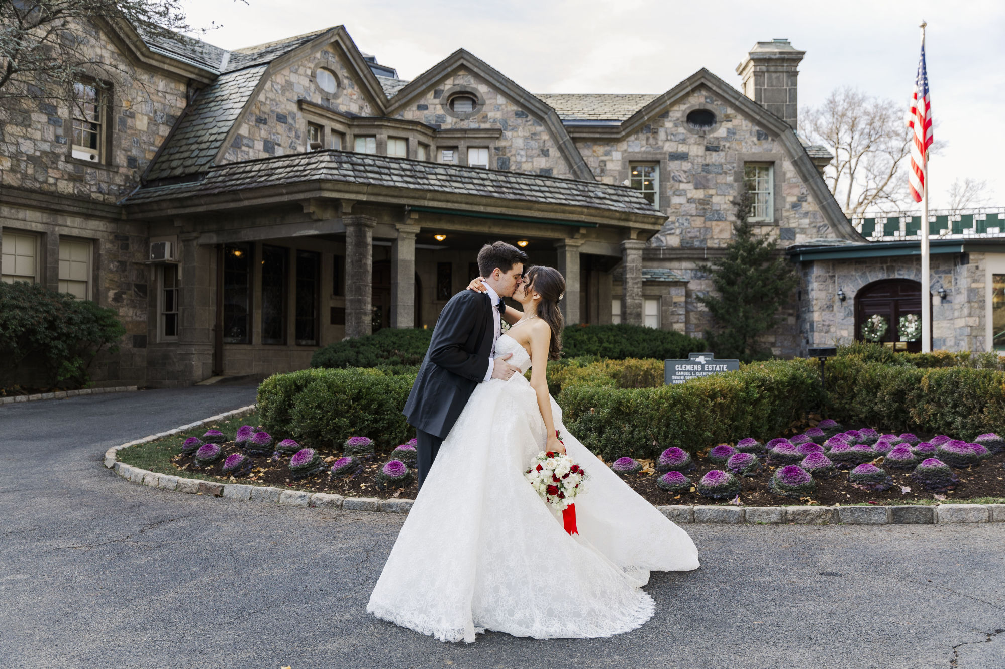 Adorable tappan hill mansion wedding