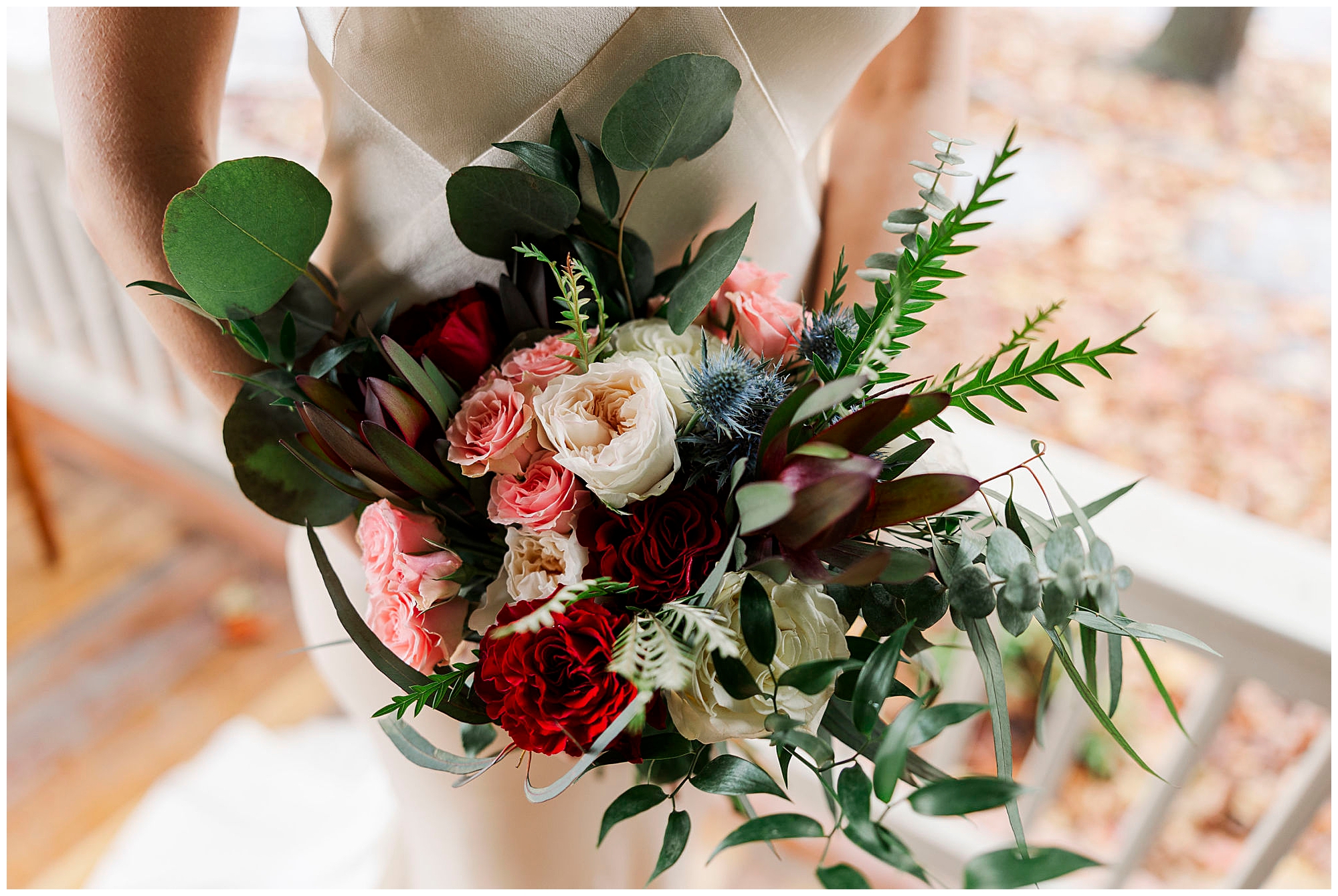 Chic beacon courthouse elopement