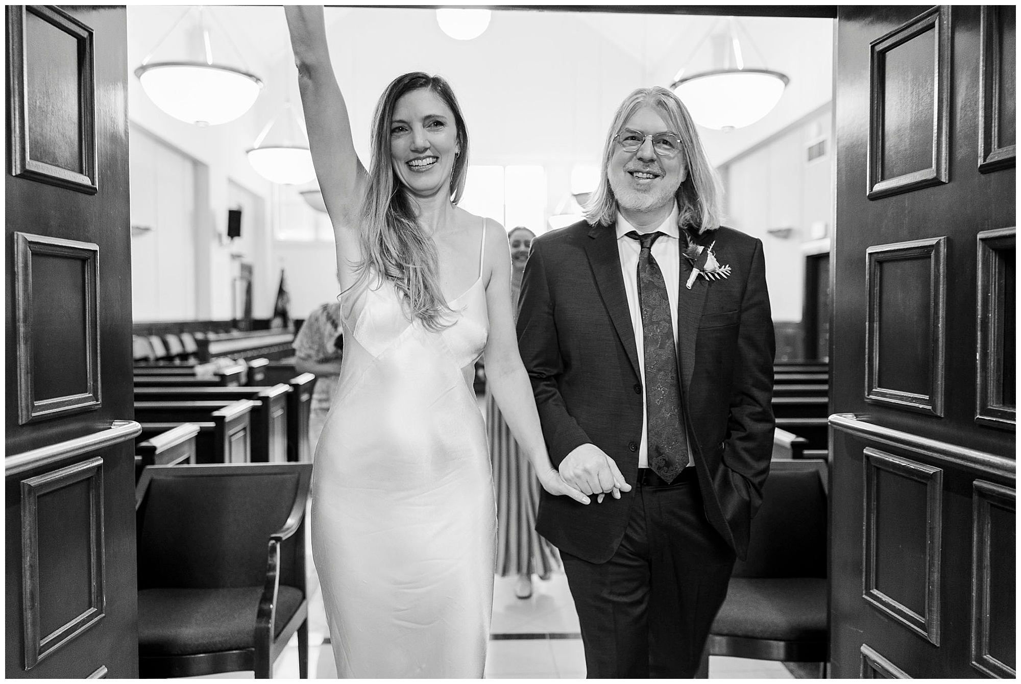 Intimate beacon courthouse elopement