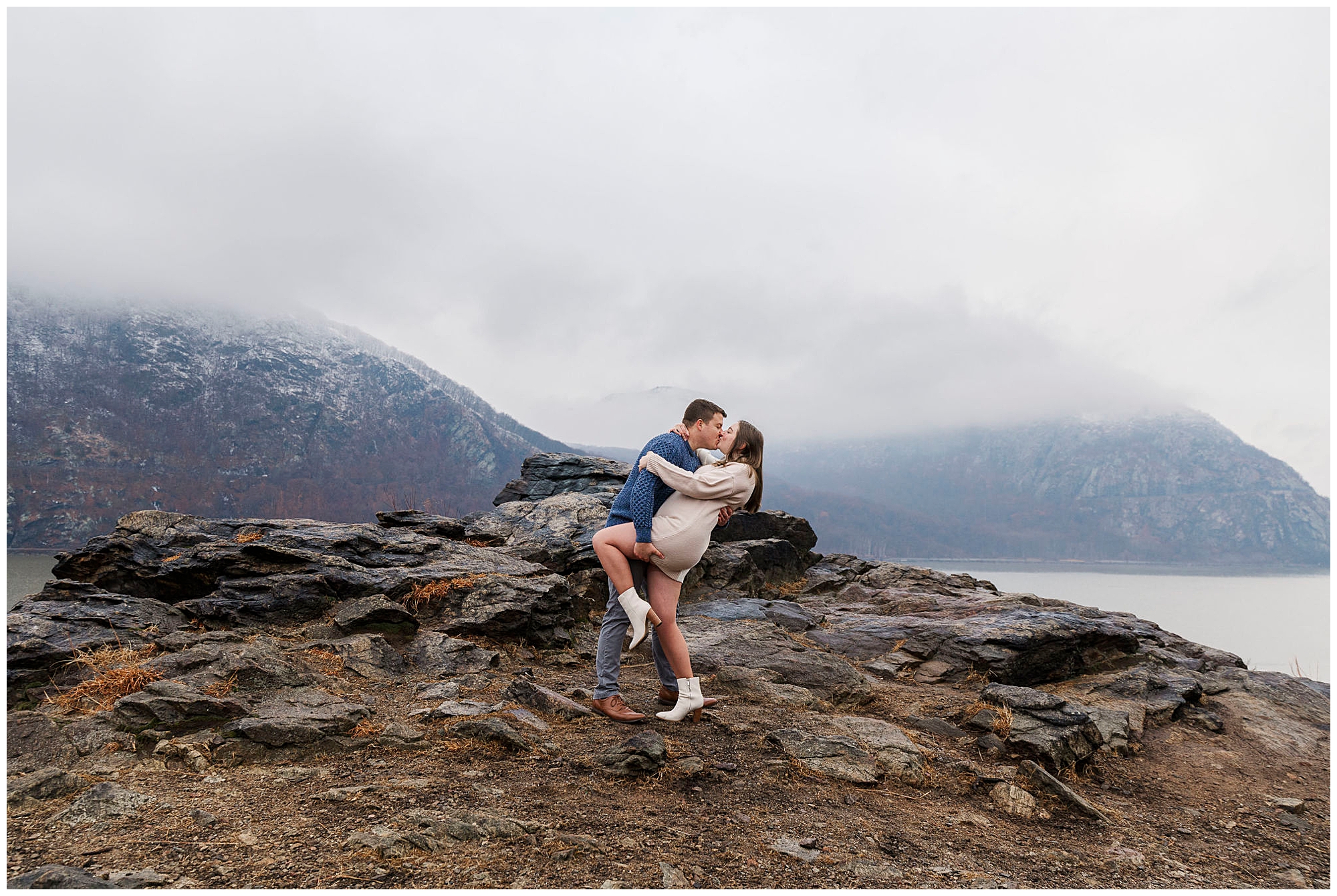 Beautiful hudson valley overlook engagement session