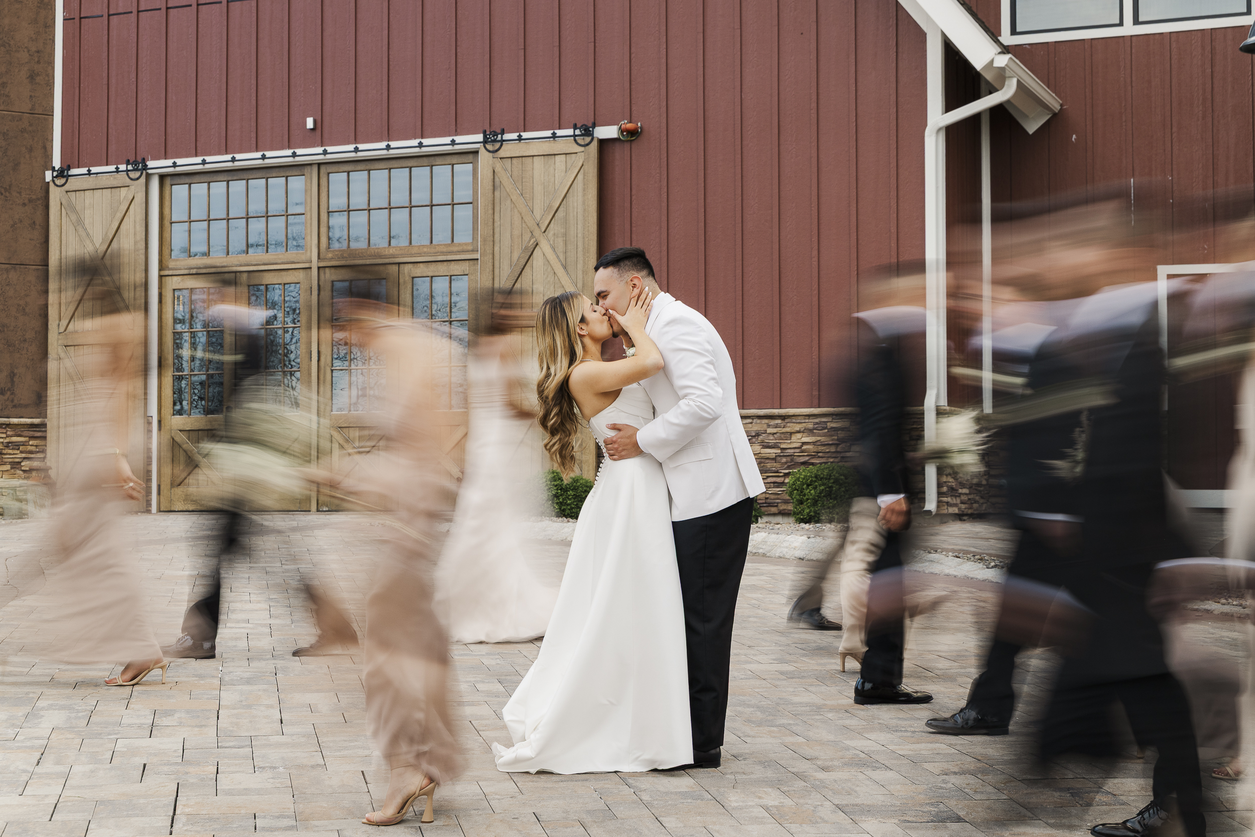 Terrific wedding at the barn at villa venezia