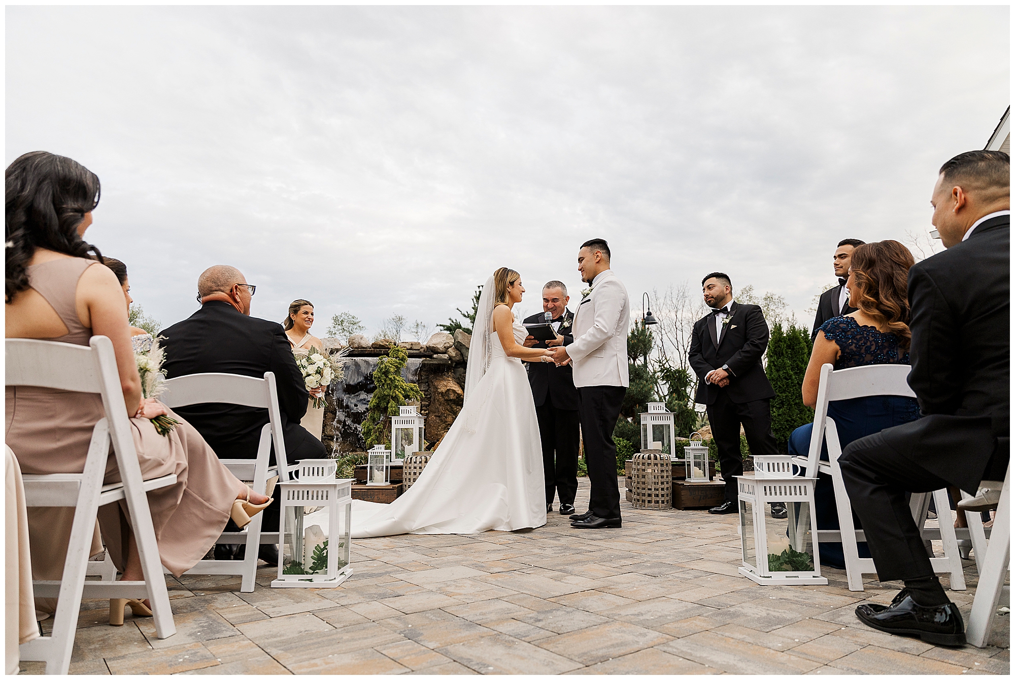 Intimate barn at villa venezia wedding