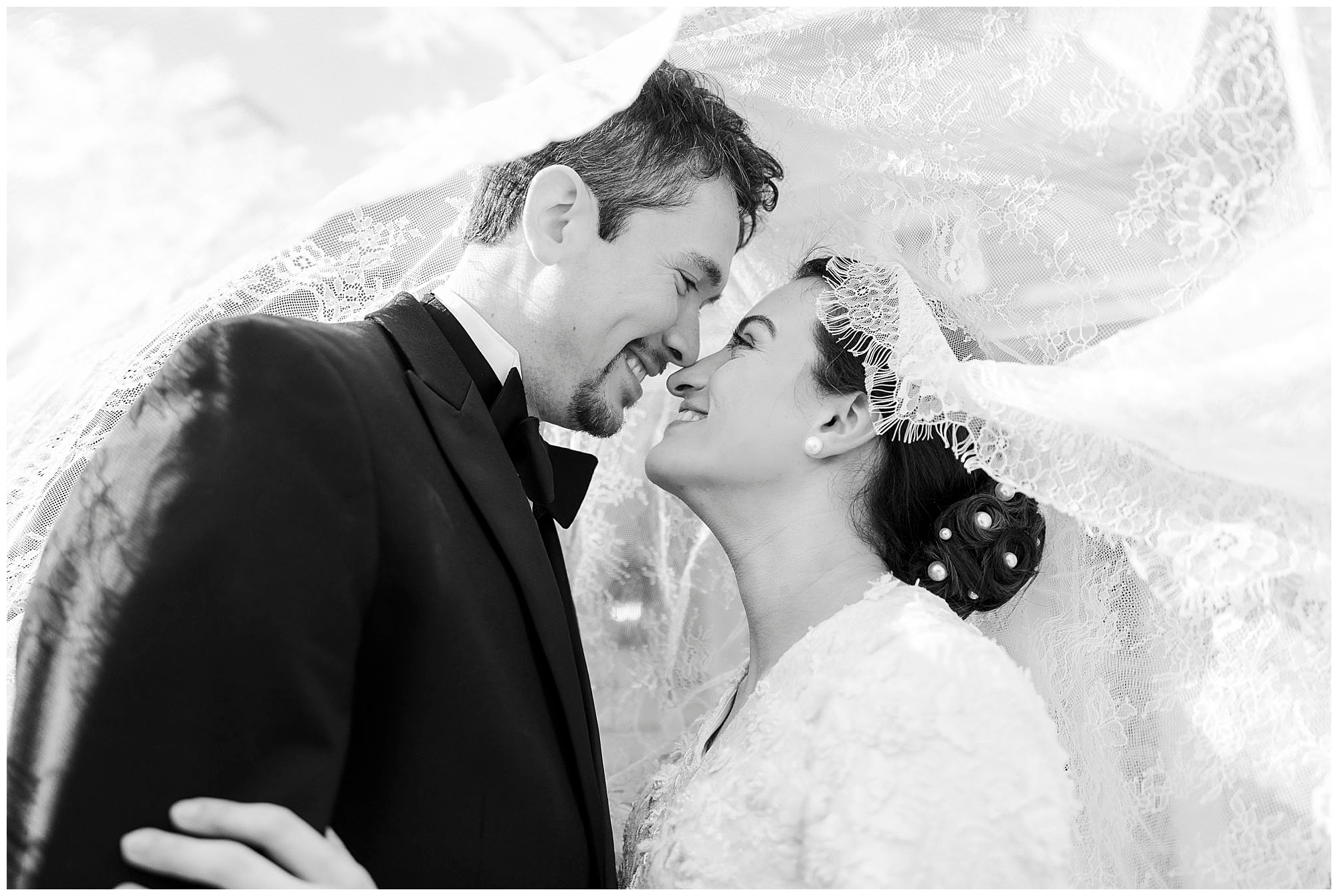 relaxed elopement photos in the hudson valley