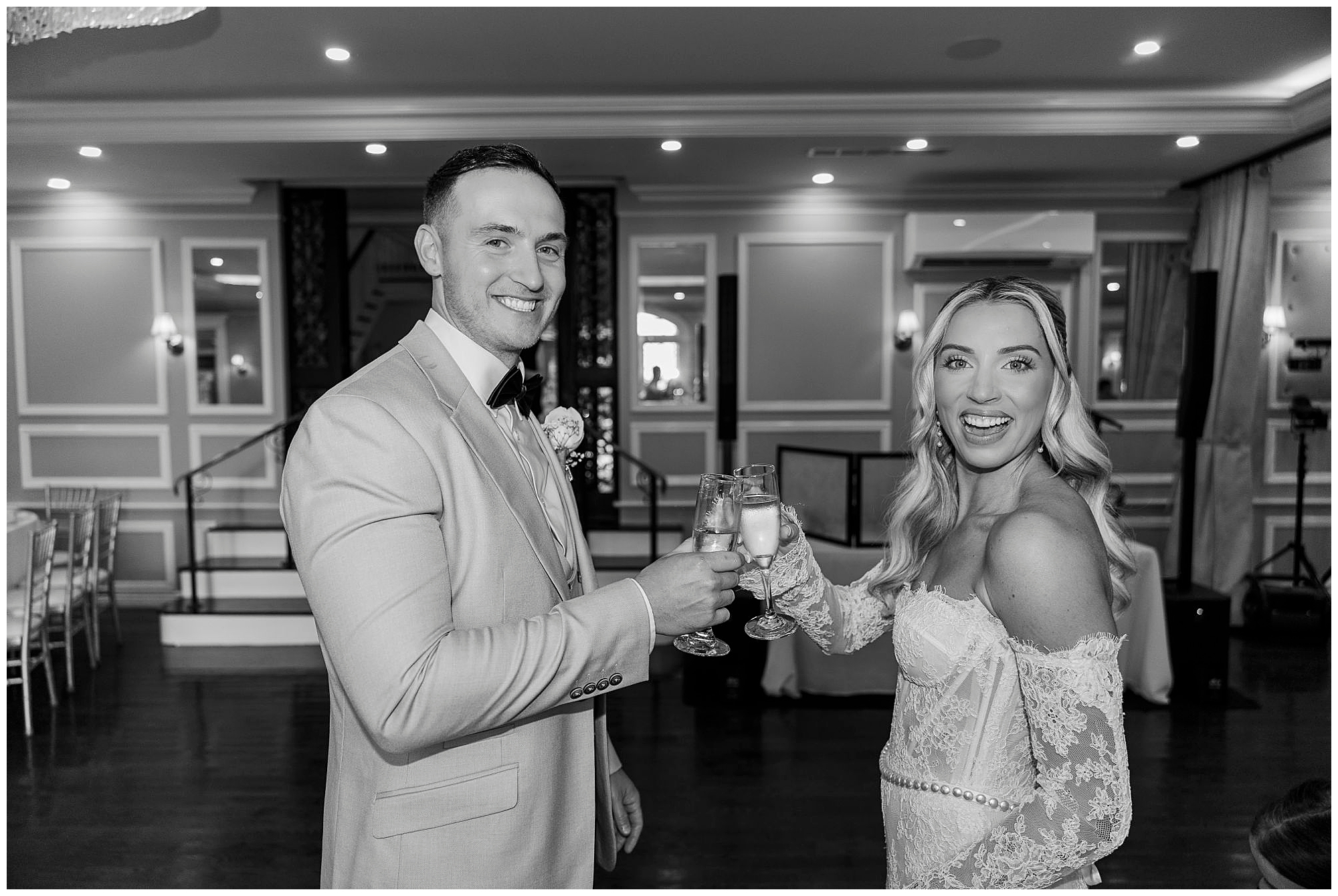 Fun Westchester wedding at the Briarcliff Manor