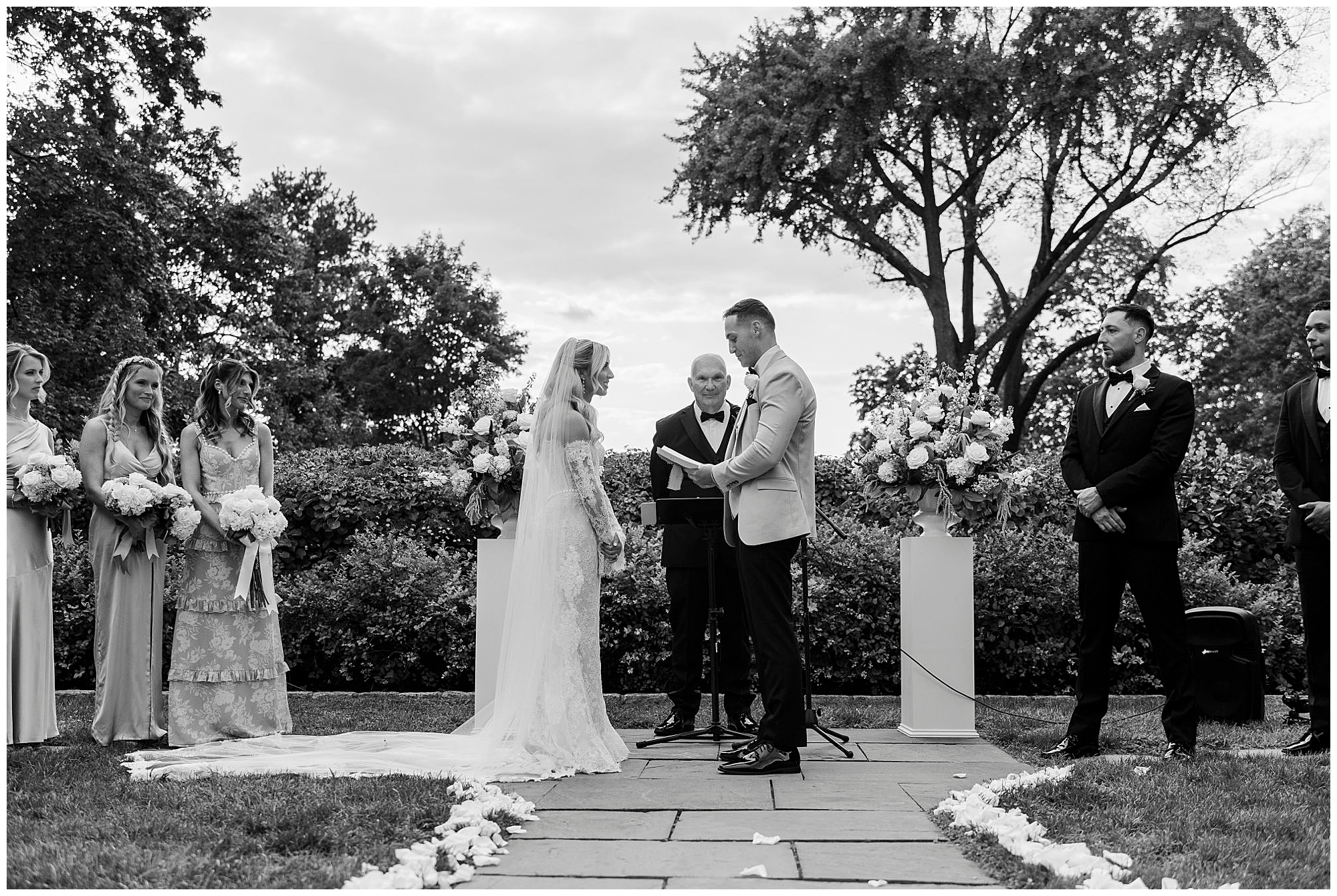 Gorgeous Westchester wedding at the Briarcliff Manor