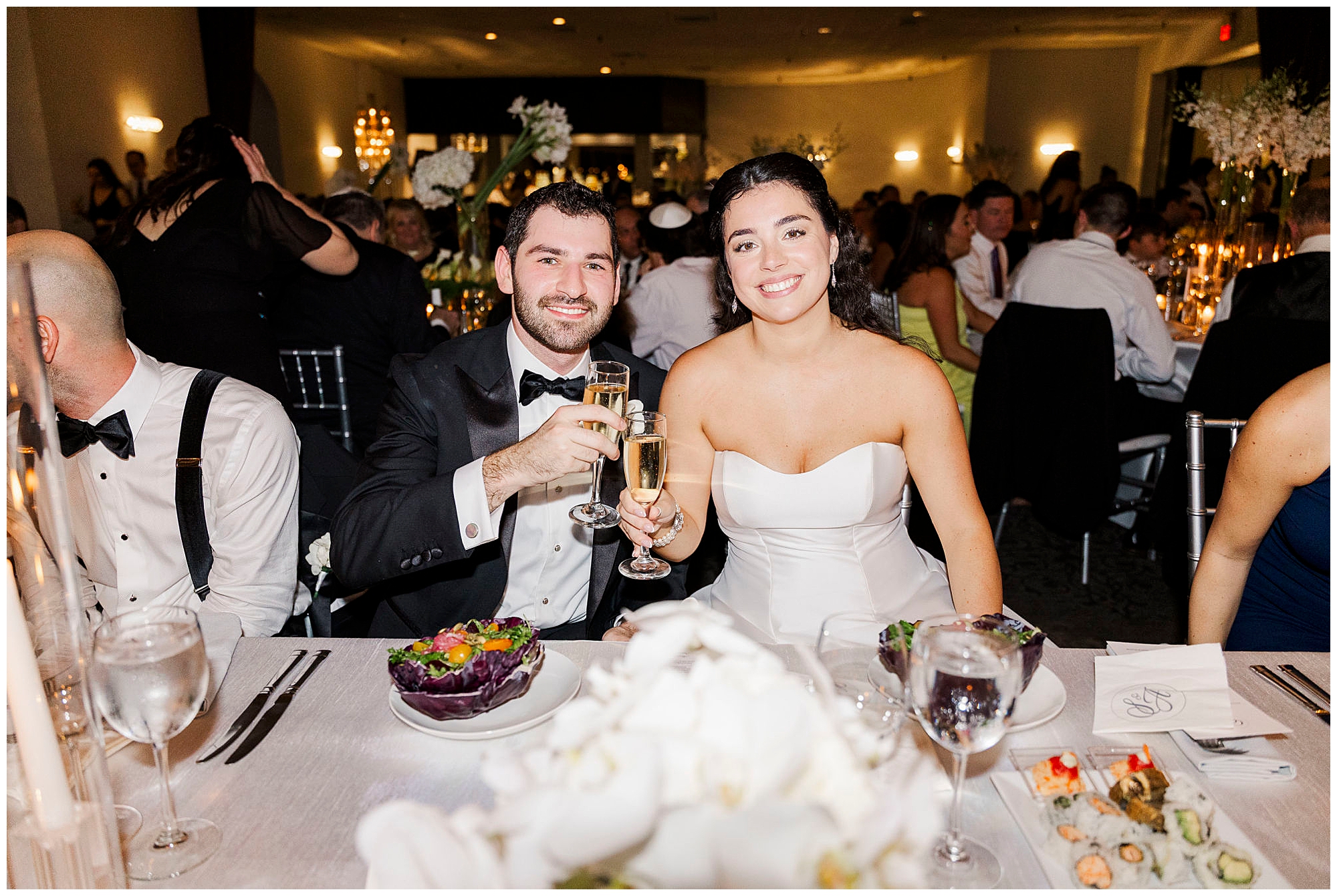 lively mamaroneck beach & yacht club wedding